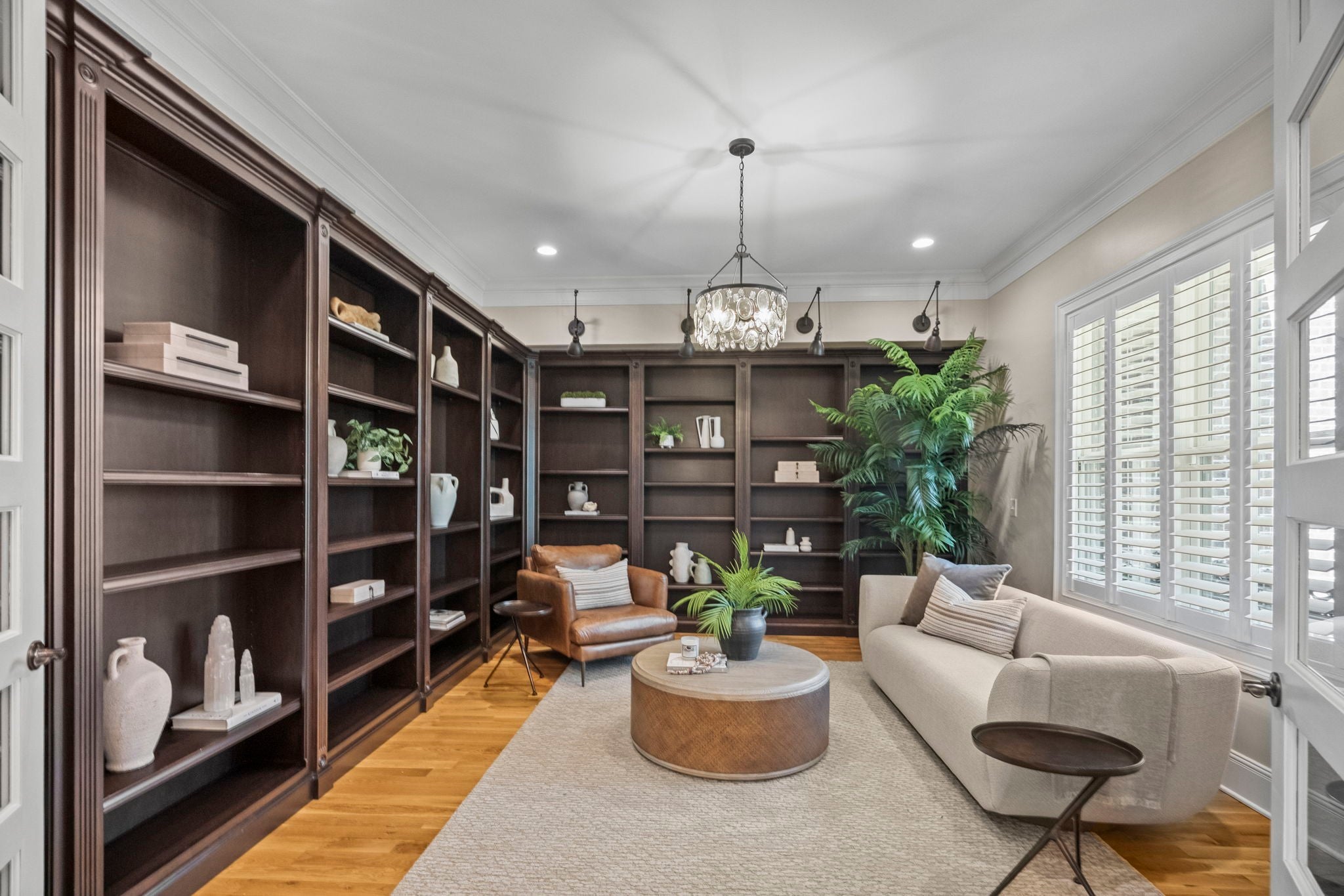 Cross Plains, Tennessee, 37049, United States, 5 Bedrooms Bedrooms, ,6 BathroomsBathrooms,Residential,Active,1919379