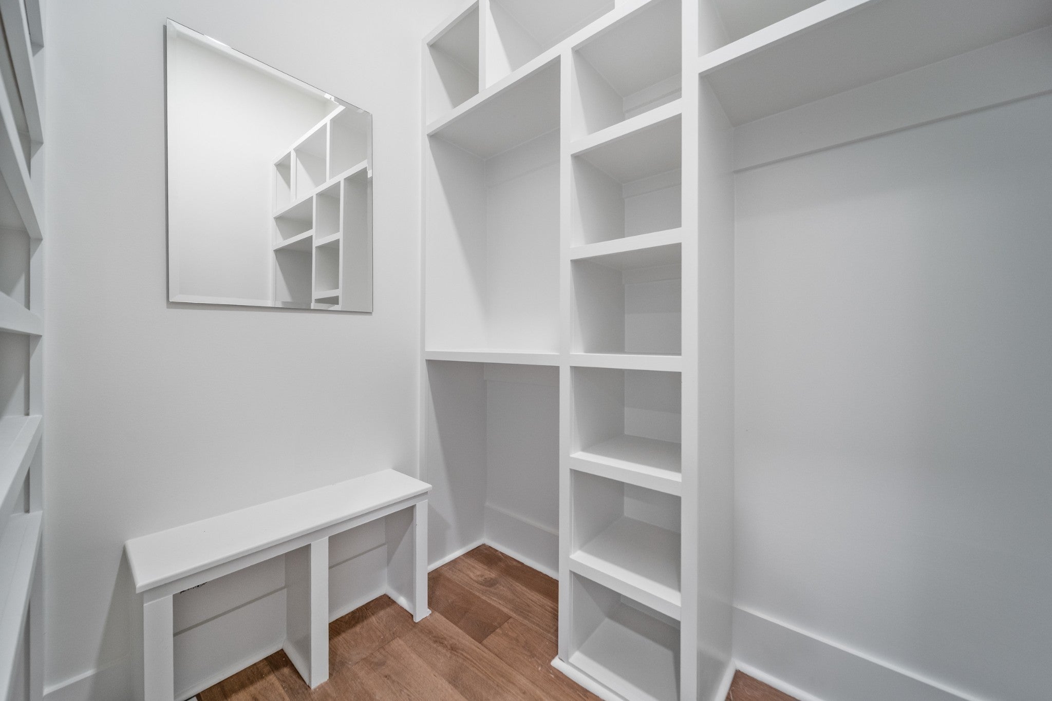 Nashville, Tennessee, 37209, United States, 4 Bedrooms Bedrooms, ,5 BathroomsBathrooms,Residential,Active,2007985