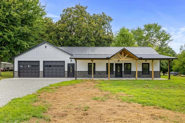 236 W FOURTH AVE, LOBELVILLE, TN 37097 - Image 1