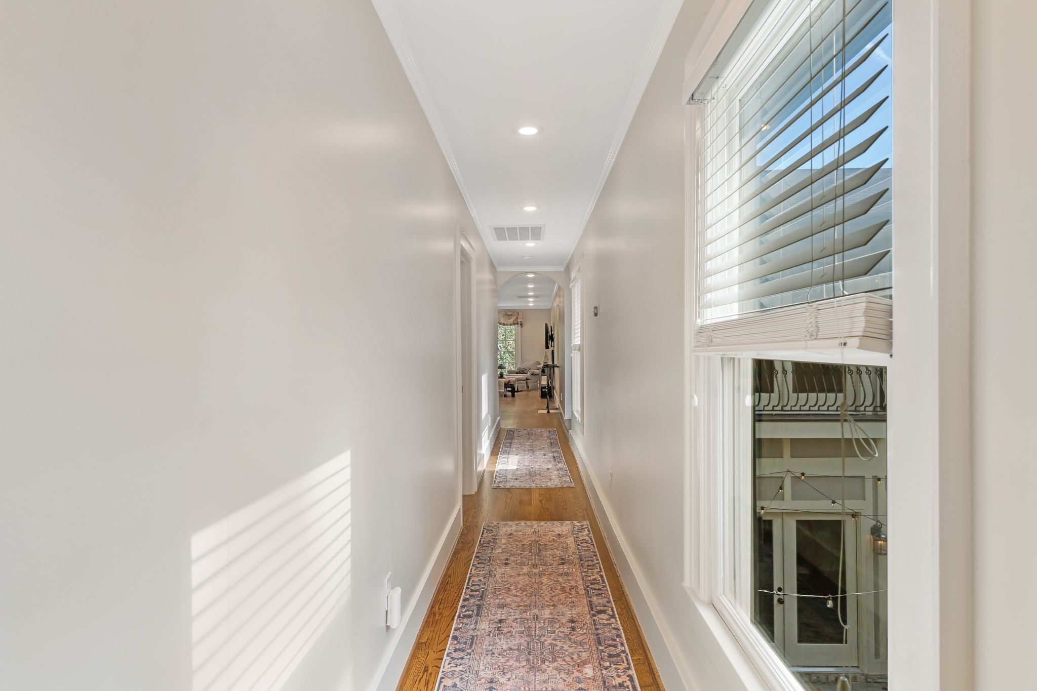 Nashville, Tennessee, 37215, United States, 4 Bedrooms Bedrooms, ,5 BathroomsBathrooms,Residential,Active,1988489