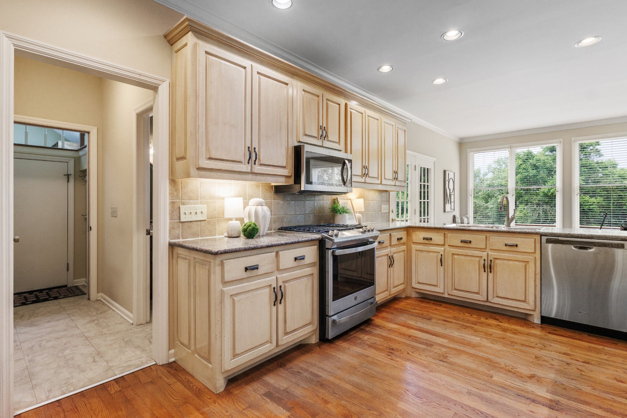 Gallatin, Tennessee, 37066, United States, 4 Bedrooms Bedrooms, ,3 BathroomsBathrooms,Residential,Active,1886830