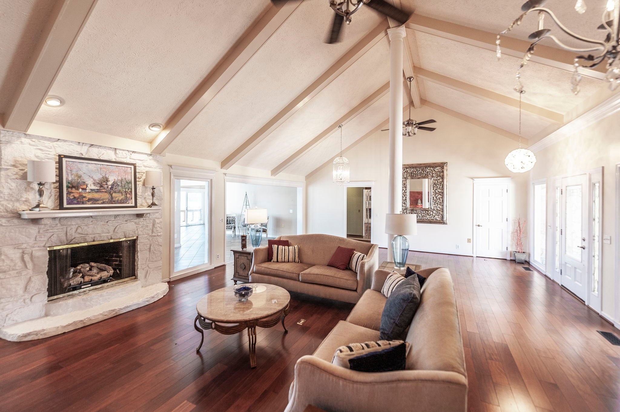 Hendersonville, Tennessee, 37075, United States, 4 Bedrooms Bedrooms, ,4 BathroomsBathrooms,Residential,Active,1959950