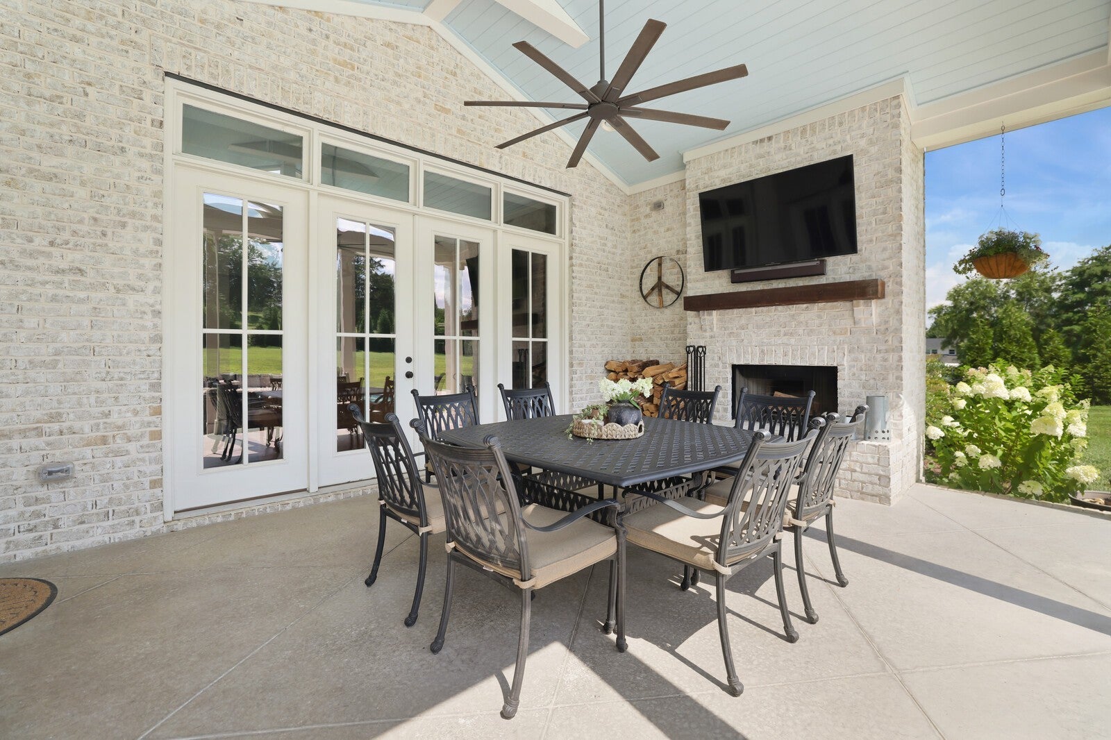 Franklin, Tennessee, 37069, United States, 5 Bedrooms Bedrooms, ,7 BathroomsBathrooms,Residential,Active,1894546