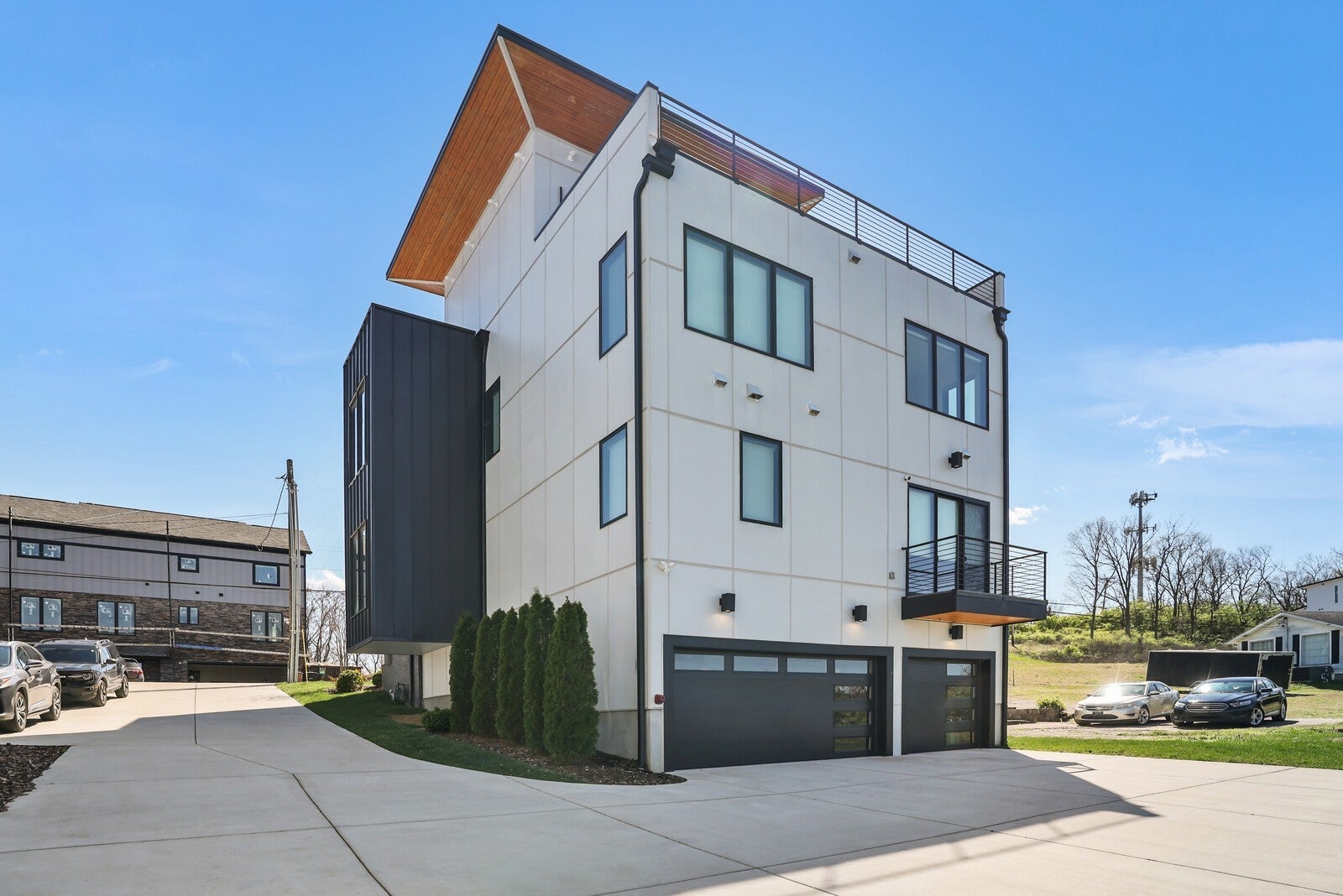 Nashville, Tennessee, 37209, United States, 4 Bedrooms Bedrooms, ,5 BathroomsBathrooms,Residential,Active,2007005