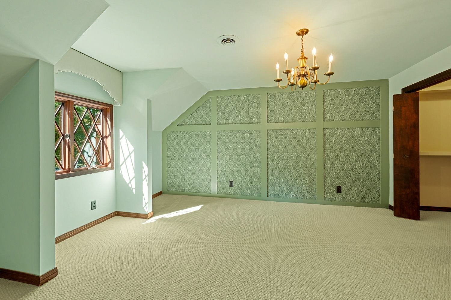 Columbia, Tennessee, 38401, United States, 4 Bedrooms Bedrooms, ,3 BathroomsBathrooms,Residential,Active,2007952