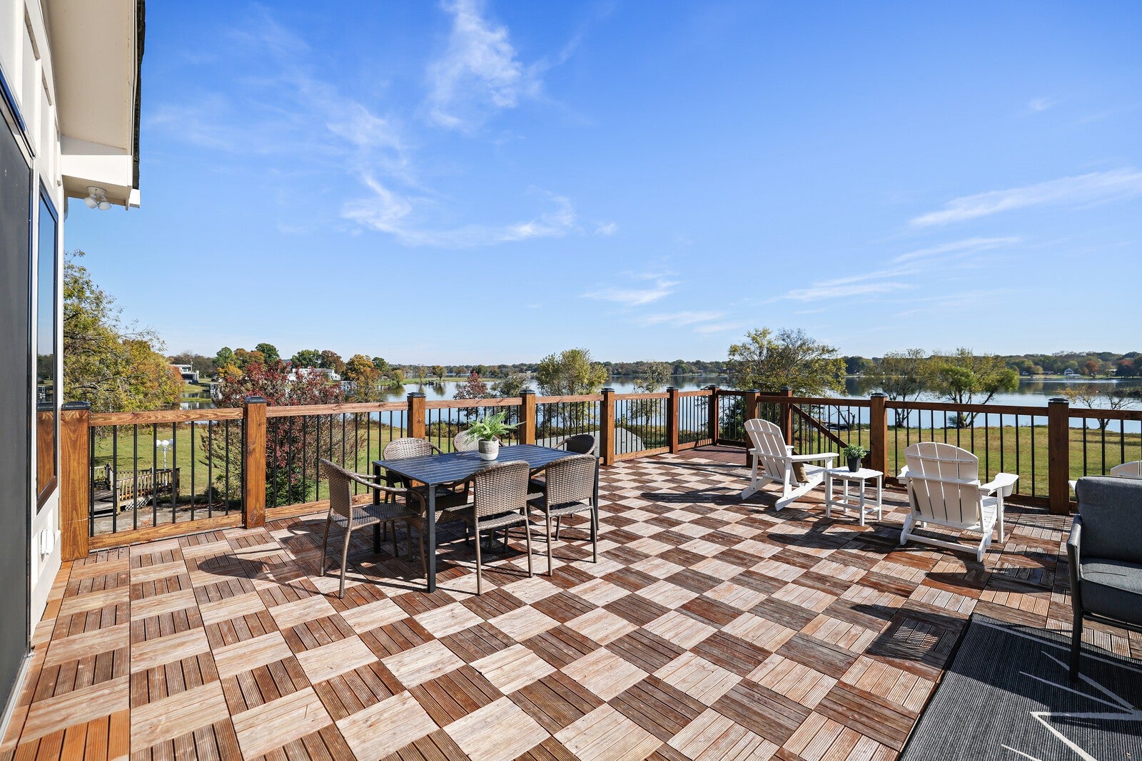 Hendersonville, Tennessee, 37075, United States, 5 Bedrooms Bedrooms, ,5 BathroomsBathrooms,Residential,Active,1988446