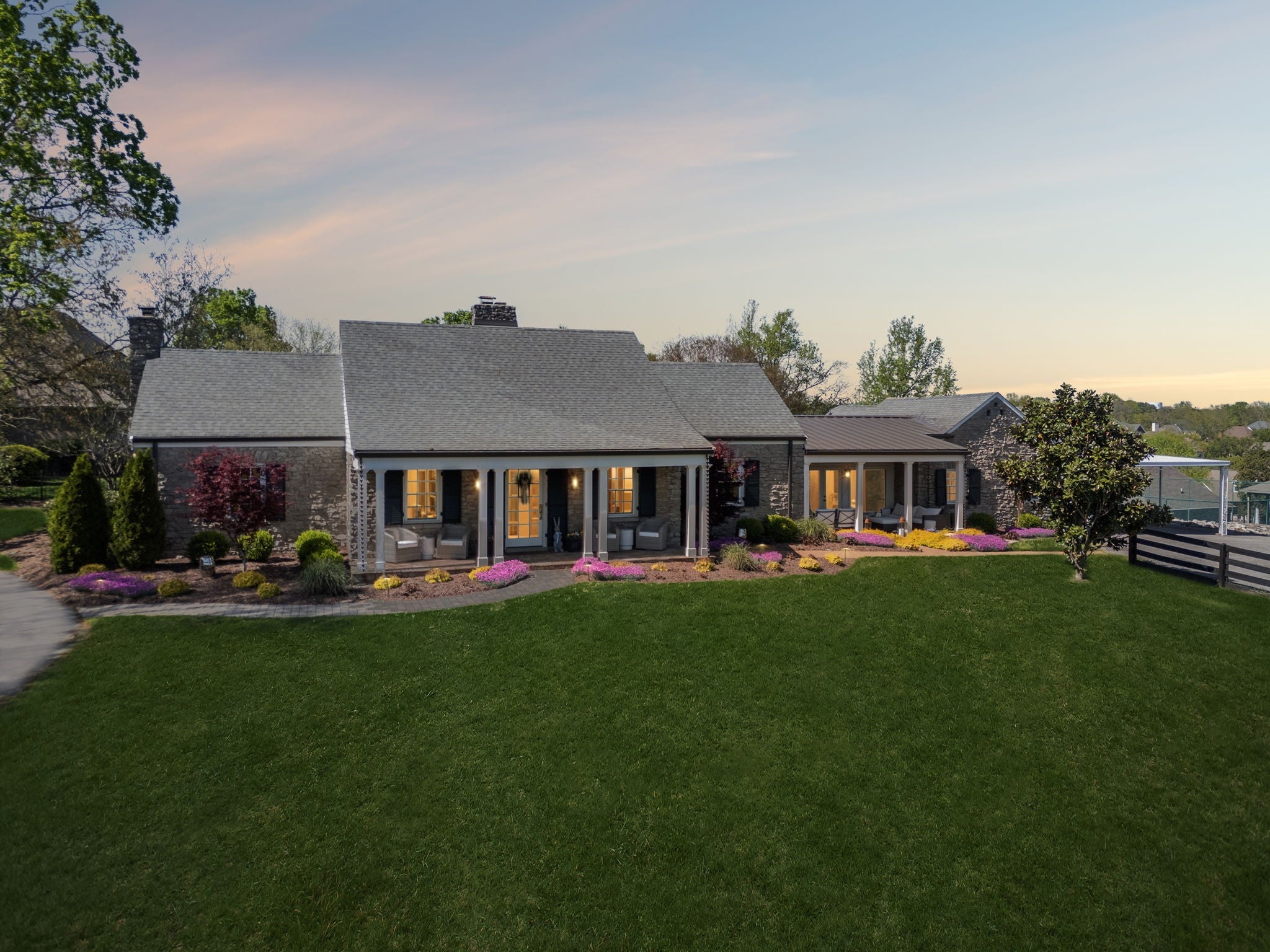 Hendersonville, Tennessee, 37075, United States, 4 Bedrooms Bedrooms, ,4 BathroomsBathrooms,Residential,Active,1889035