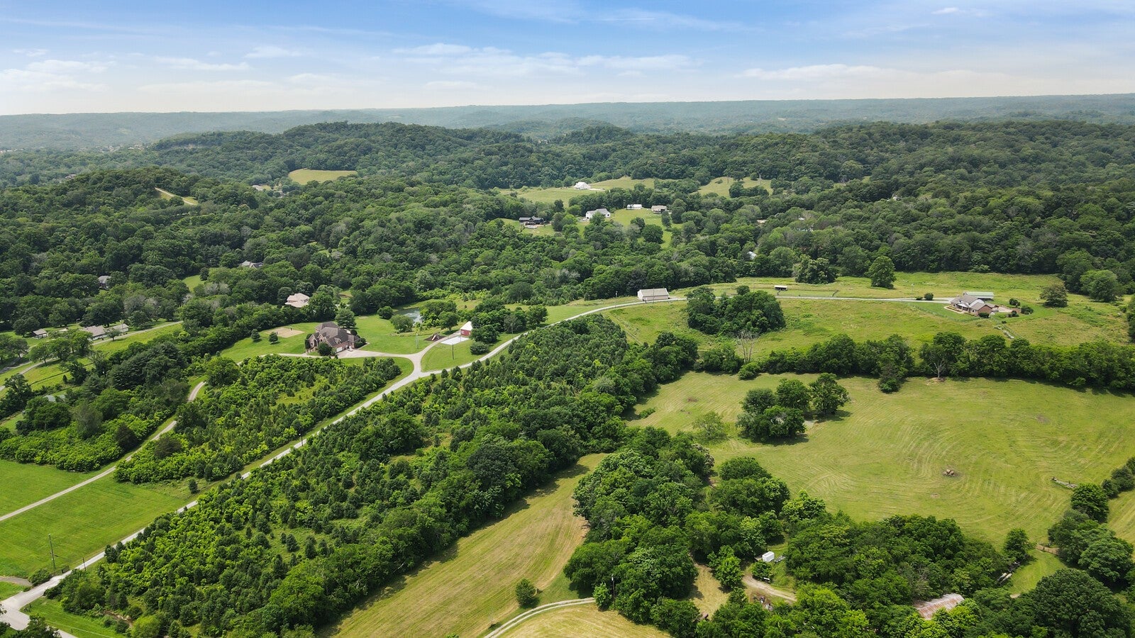 Goodlettsville, Tennessee, 37072, United States, 4 Bedrooms Bedrooms, ,4 BathroomsBathrooms,Residential,Active,1853351