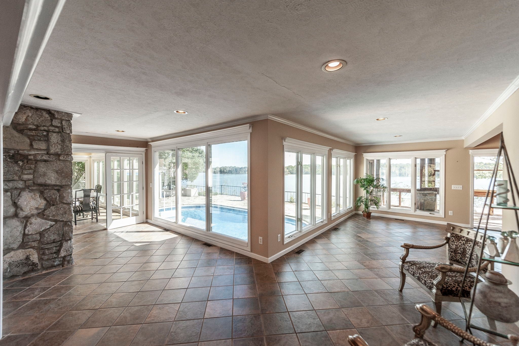 Hendersonville, Tennessee, 37075, United States, 4 Bedrooms Bedrooms, ,4 BathroomsBathrooms,Residential,Active,1959950