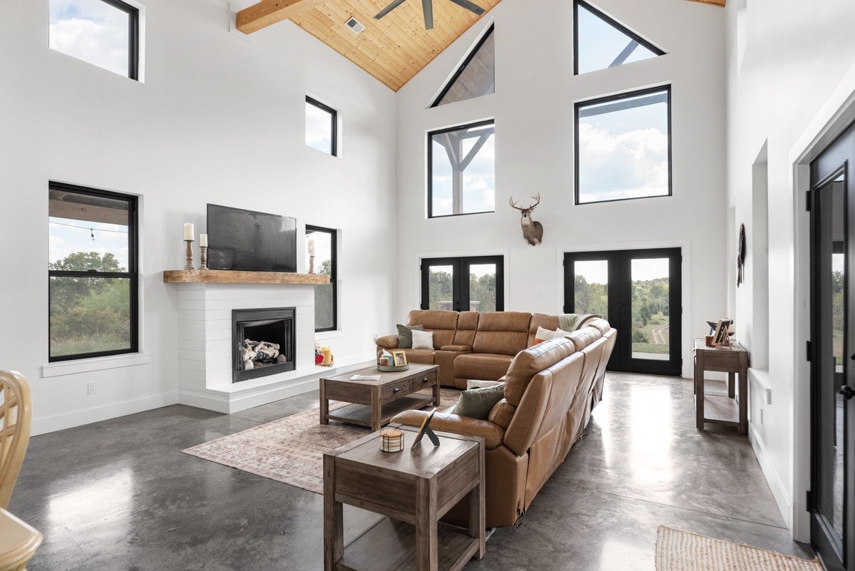 Westmoreland, Tennessee, 37186, United States, 3 Bedrooms Bedrooms, ,3 BathroomsBathrooms,Residential,Active,1964466