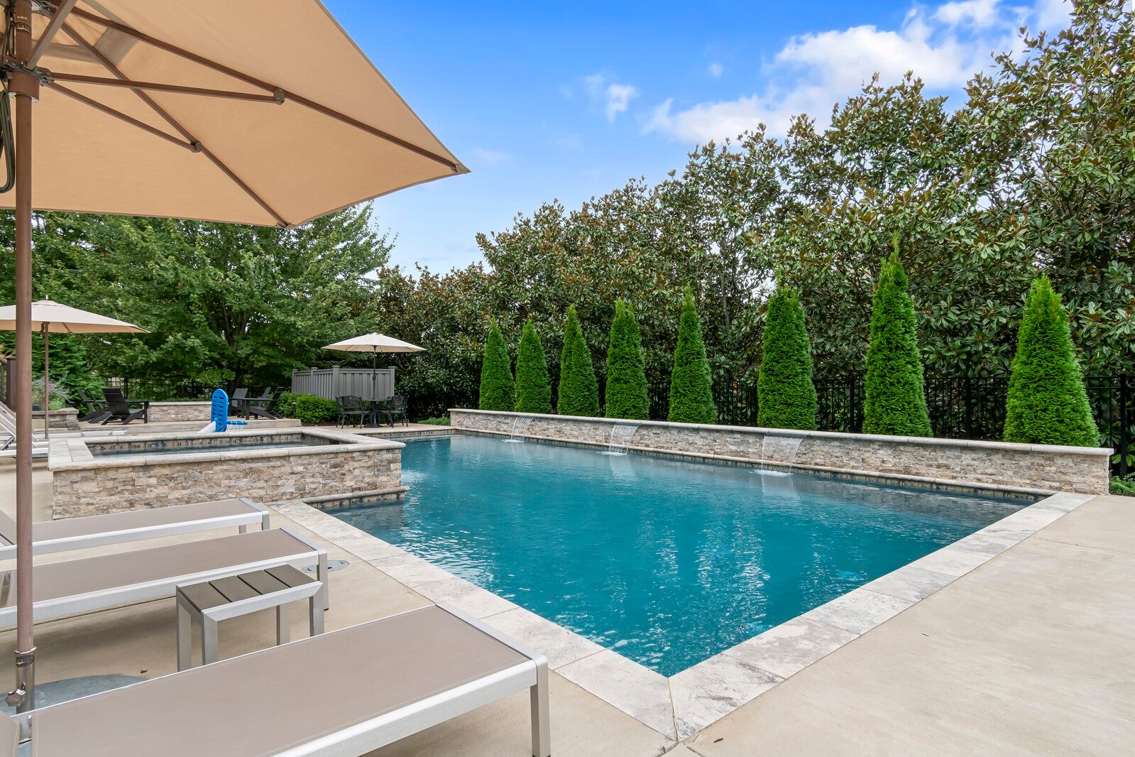 Brentwood, Tennessee, 37027, United States, 5 Bedrooms Bedrooms, ,7 BathroomsBathrooms,Residential,Active,2011215