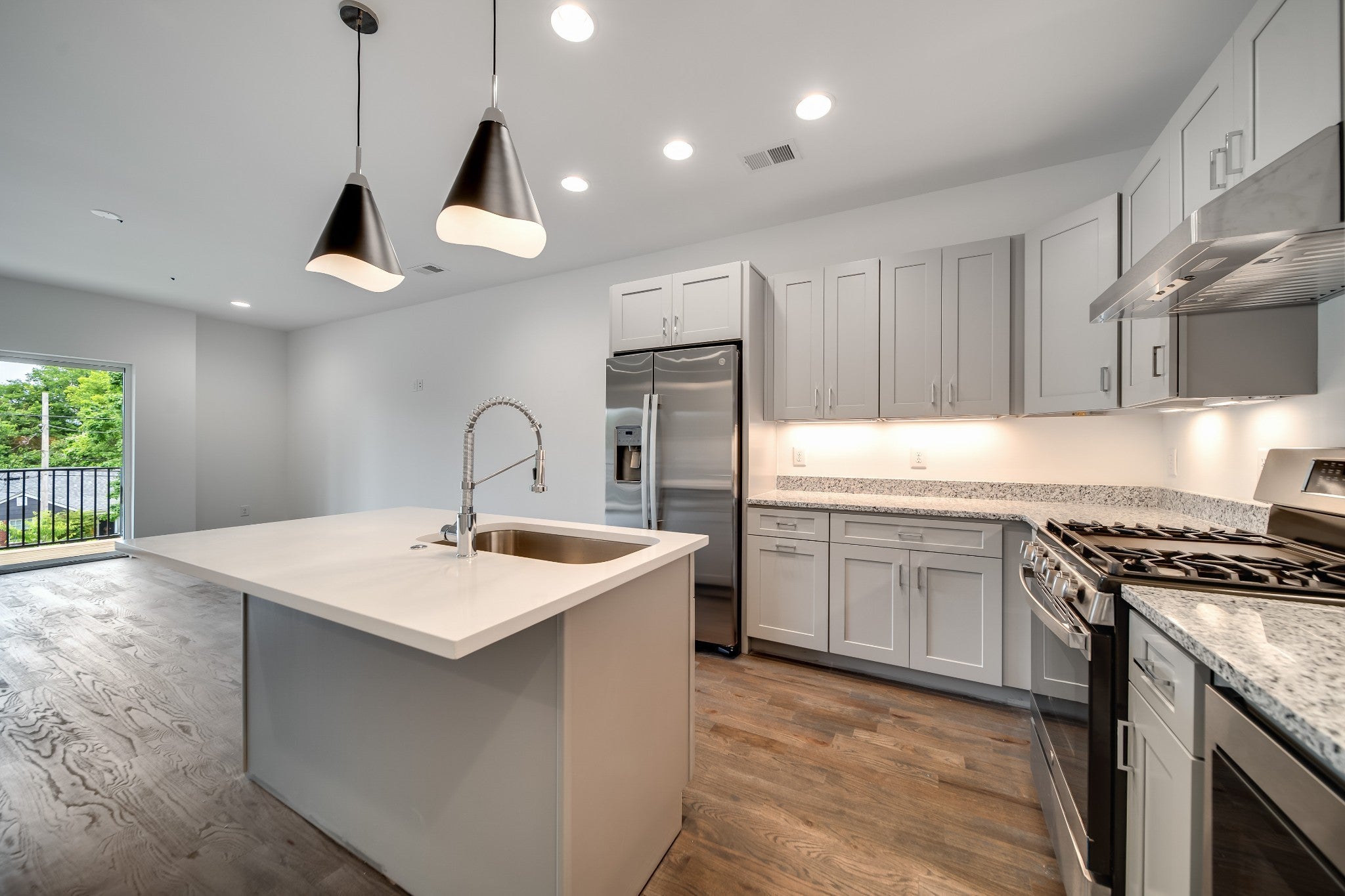 Nashville, Tennessee, 37207, United States, ,Residential,Active,1907970