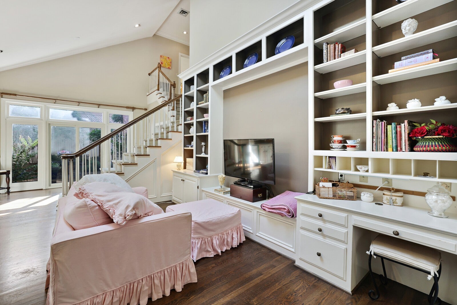 Nashville, Tennessee, 37205, United States, 4 Bedrooms Bedrooms, ,4 BathroomsBathrooms,Residential,Active,1953261