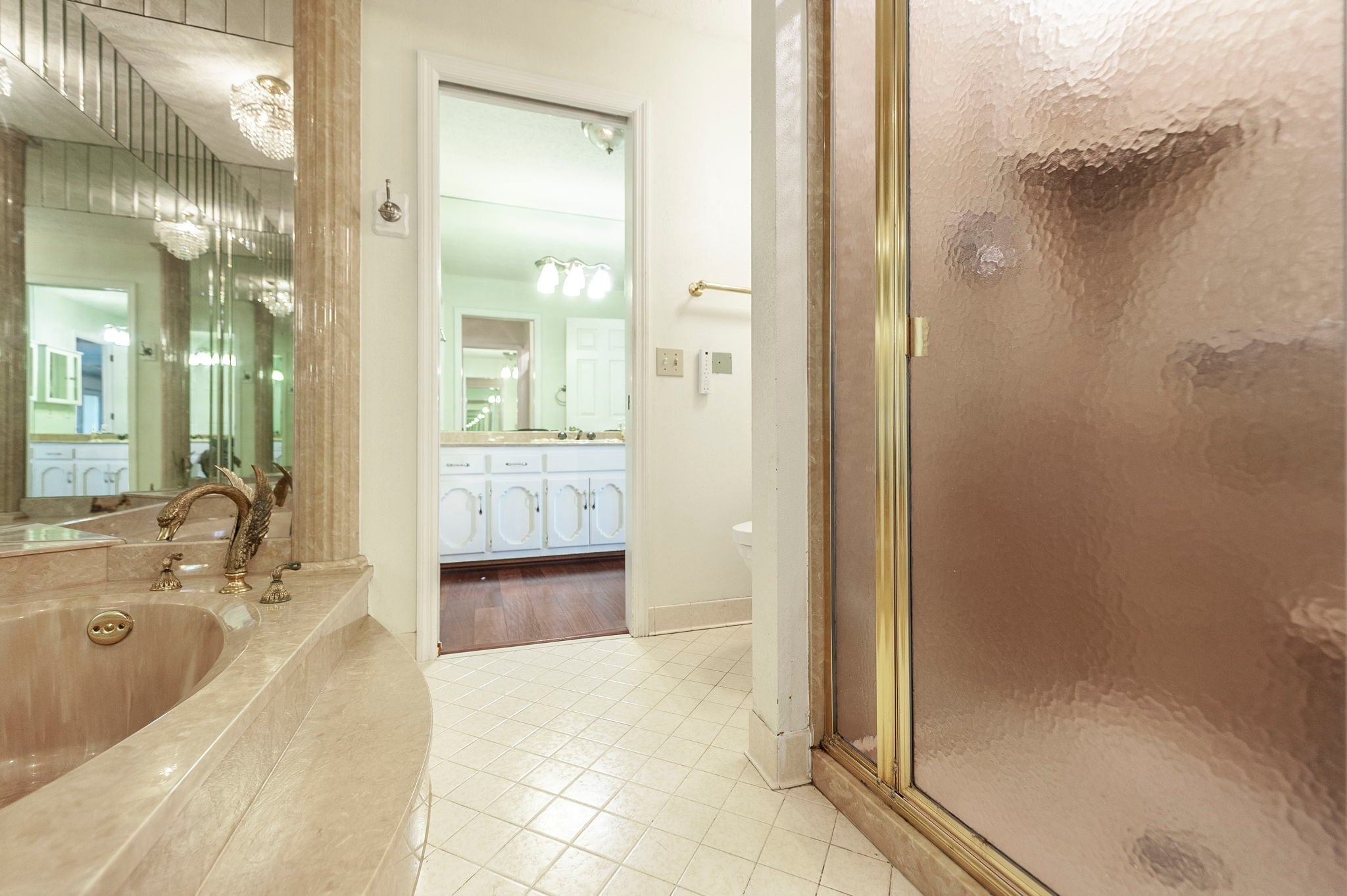 Hendersonville, Tennessee, 37075, United States, 4 Bedrooms Bedrooms, ,4 BathroomsBathrooms,Residential,Active,1959950