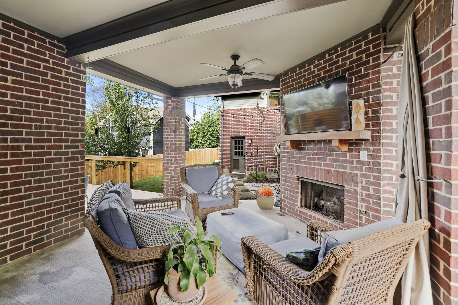 Nashville, Tennessee, 37206, United States, 4 Bedrooms Bedrooms, ,3 BathroomsBathrooms,Residential,Active,1969649