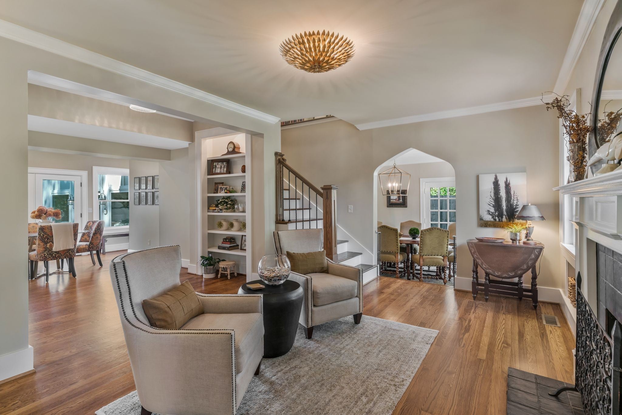 Nashville, Tennessee, 37215, United States, 4 Bedrooms Bedrooms, ,5 BathroomsBathrooms,Residential,Active,1988489