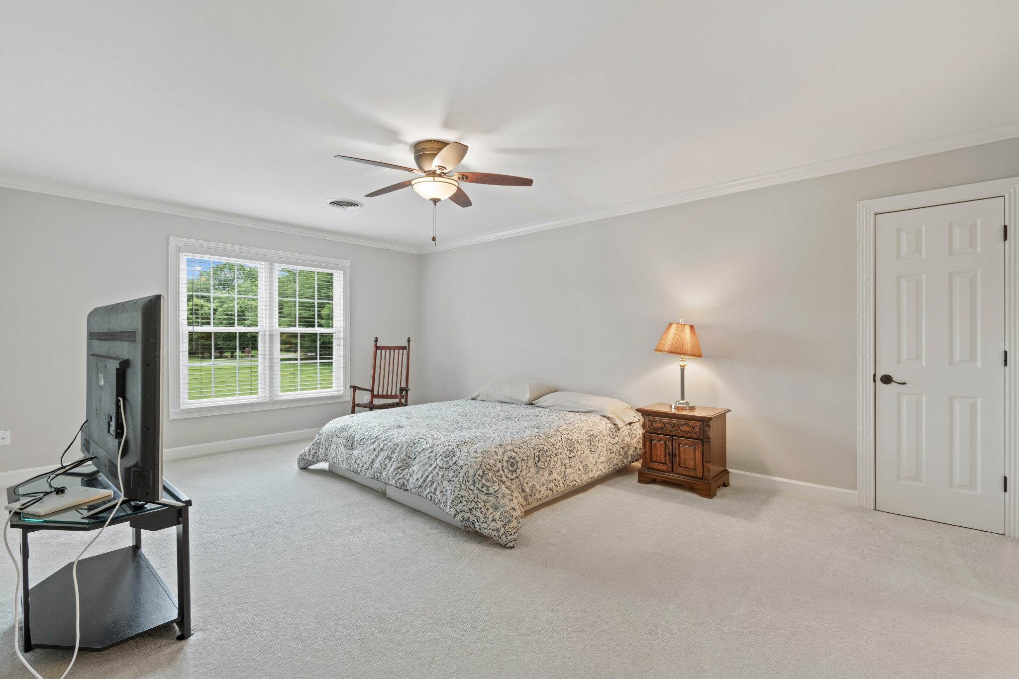 Gallatin, Tennessee, 37066, United States, 4 Bedrooms Bedrooms, ,5 BathroomsBathrooms,Residential,Active,1834473