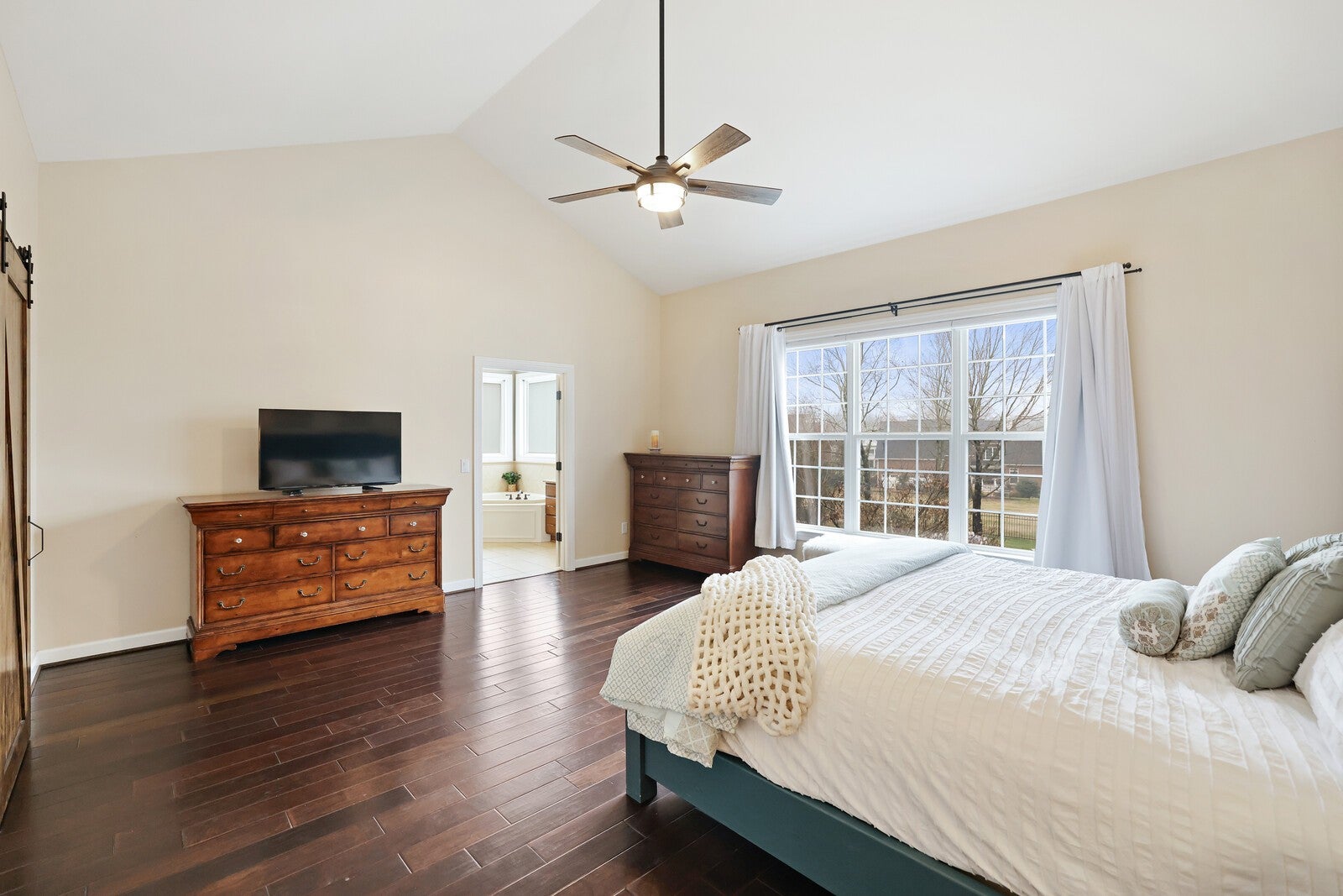 Brentwood, Tennessee, 37027, United States, 4 Bedrooms Bedrooms, ,5 BathroomsBathrooms,Residential,Active,2023870