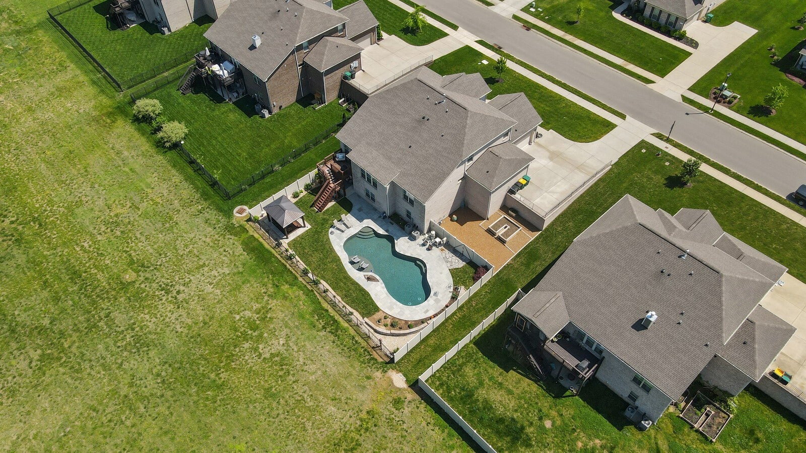 Spring Hill, Tennessee, 37174, United States, 5 Bedrooms Bedrooms, ,5 BathroomsBathrooms,Residential,Active,1790153