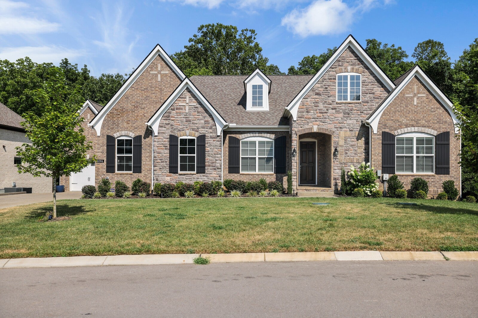 Franklin, Tennessee, 37064, United States, 3 Bedrooms Bedrooms, ,4 BathroomsBathrooms,Residential,Active,1907978
