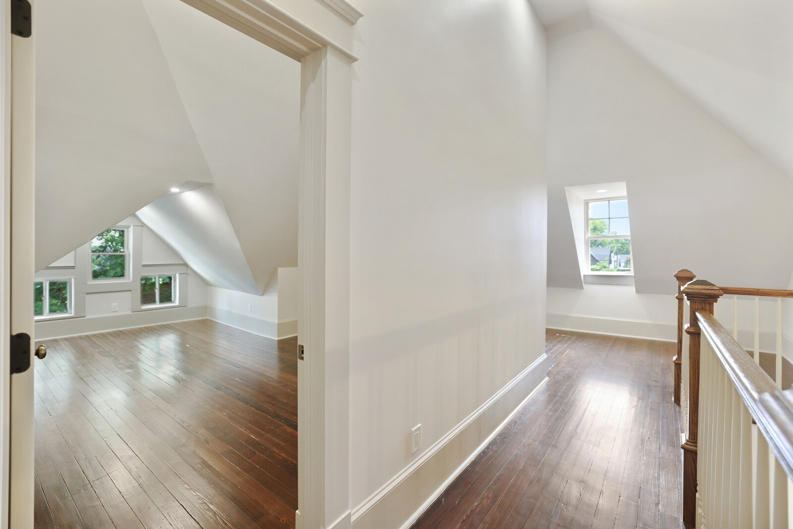 Nashville, Tennessee, 37204, United States, 4 Bedrooms Bedrooms, ,4 BathroomsBathrooms,Residential,Active,1922332