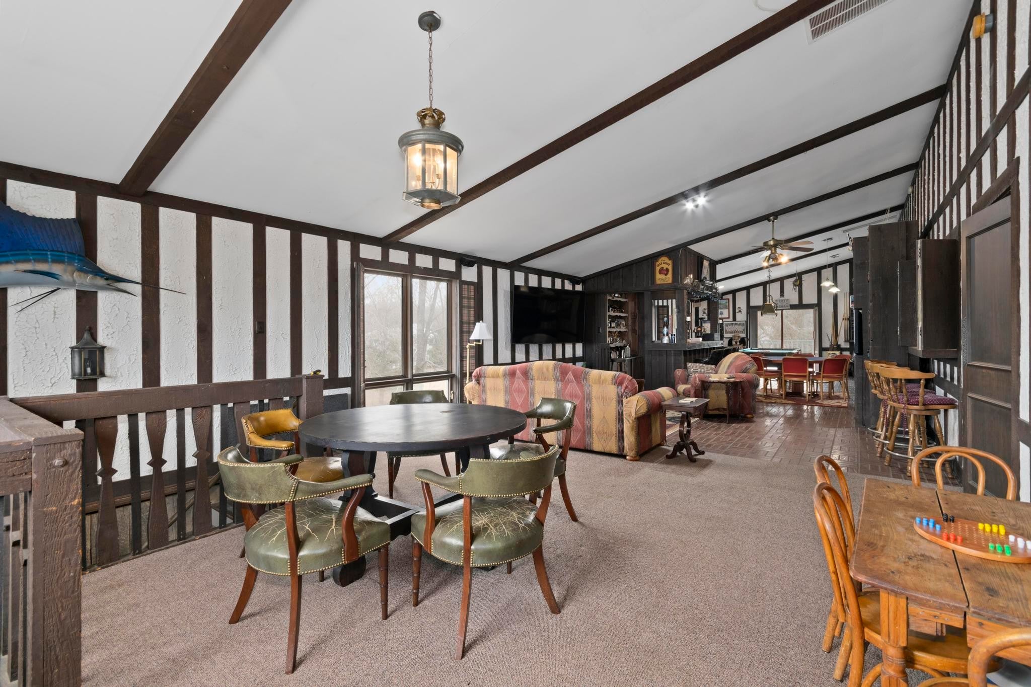 Cadiz, Kentucky, 42211, United States, 8 Bedrooms Bedrooms, ,9 BathroomsBathrooms,Residential,Active,1764487