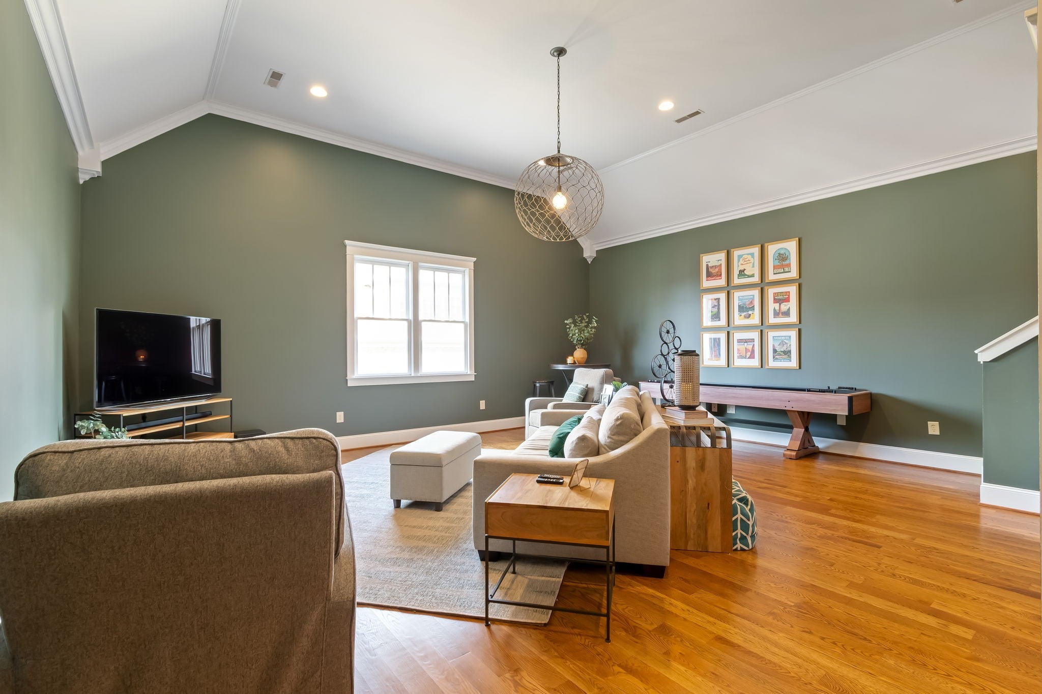 Thompsons Station, Tennessee, 37179, United States, 5 Bedrooms Bedrooms, ,5 BathroomsBathrooms,Residential,Active,2028176