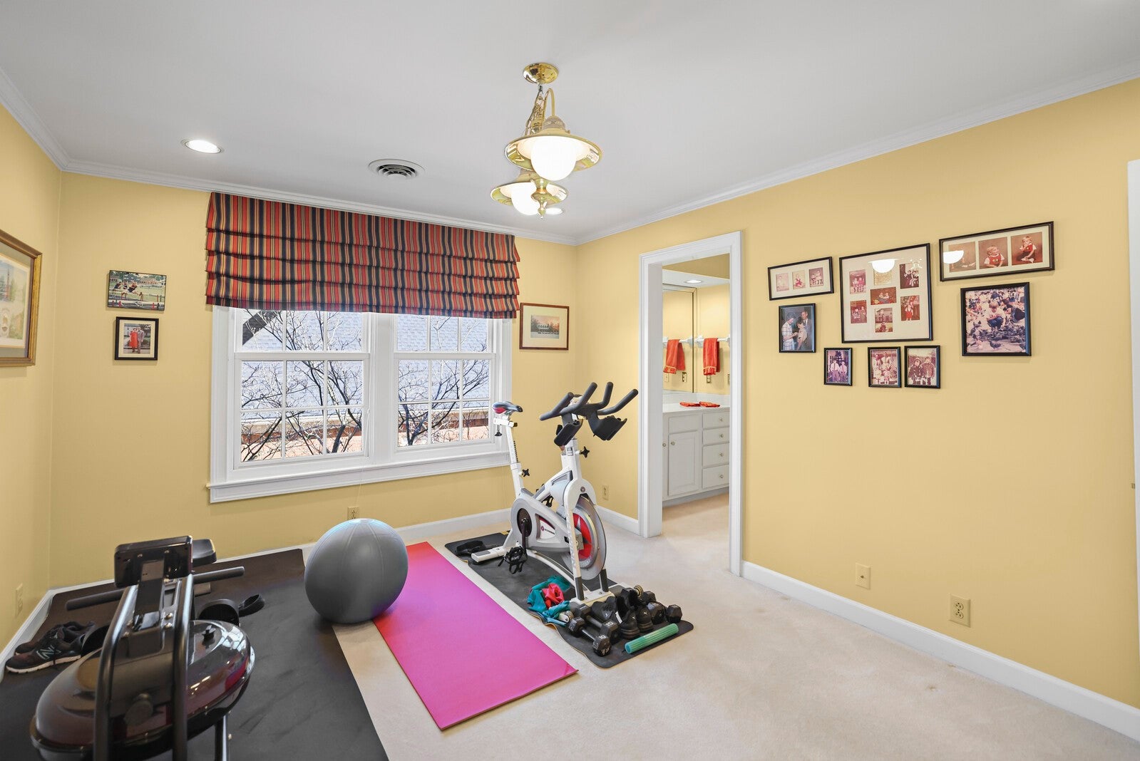 Brentwood, Tennessee, 37027, United States, 4 Bedrooms Bedrooms, ,4 BathroomsBathrooms,Residential,Active,2011457