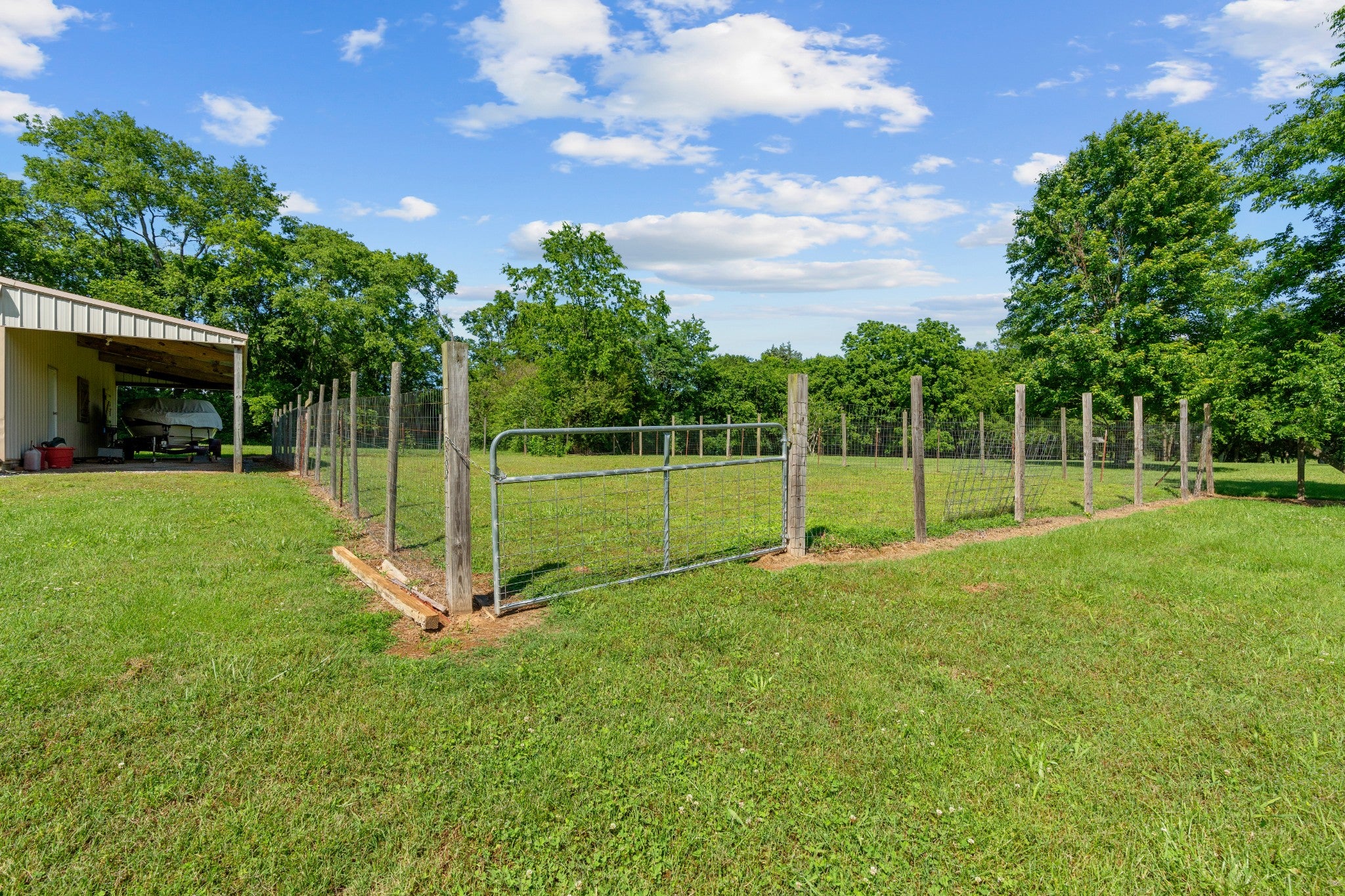 Gallatin, Tennessee, 37066, United States, 4 Bedrooms Bedrooms, ,5 BathroomsBathrooms,Residential,Active,1834473