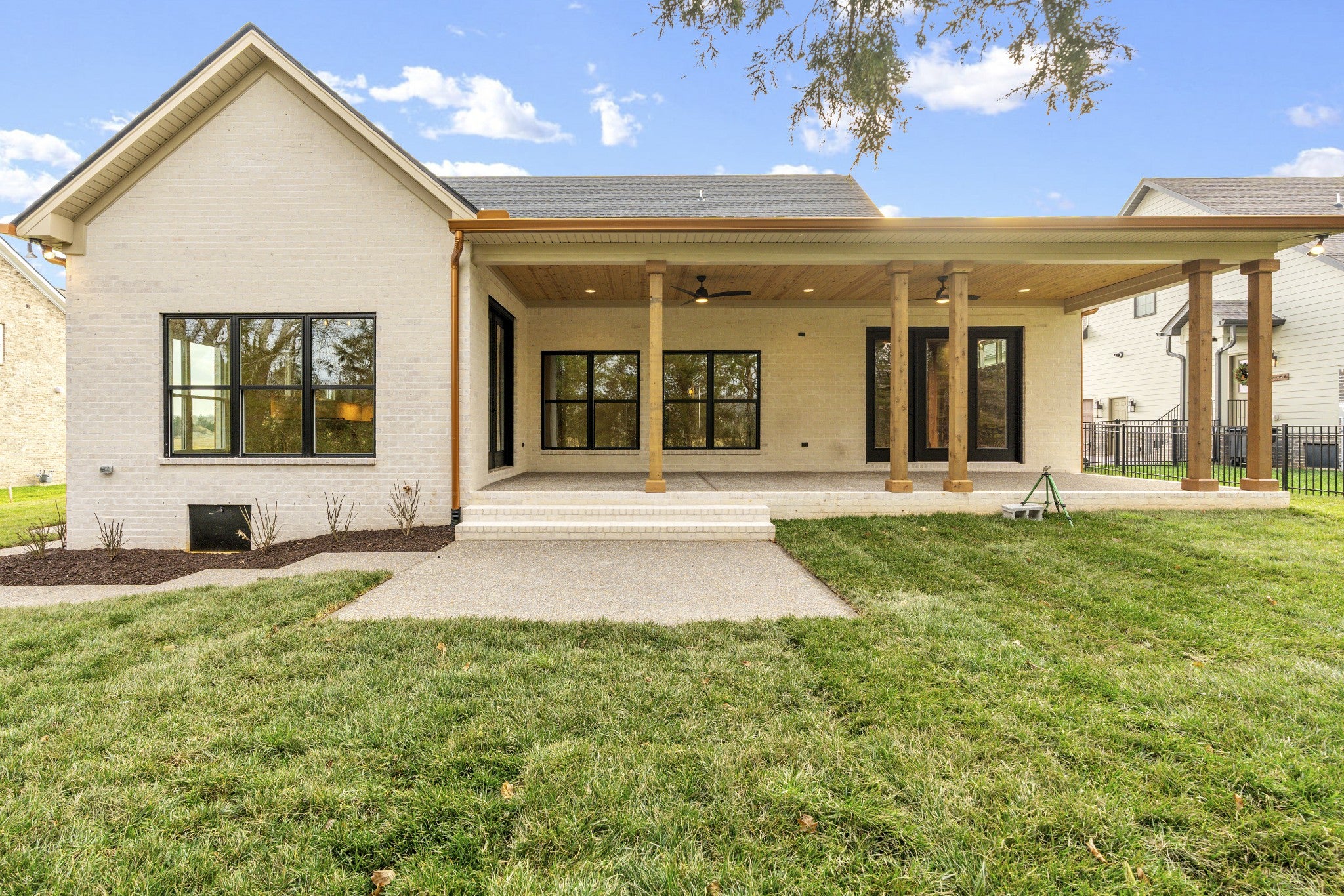 Murfreesboro, Tennessee, 37130, United States, 5 Bedrooms Bedrooms, ,5 BathroomsBathrooms,Residential,Active,2007162