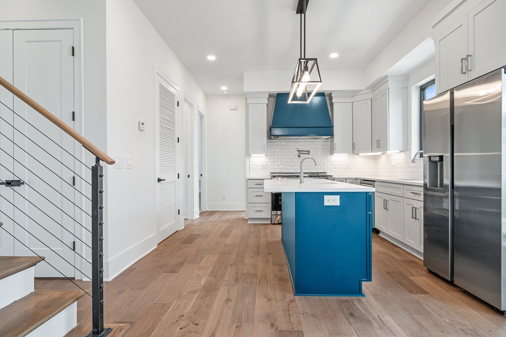 Nashville, Tennessee, 37209, United States, 4 Bedrooms Bedrooms, ,5 BathroomsBathrooms,Residential,Active,2007985