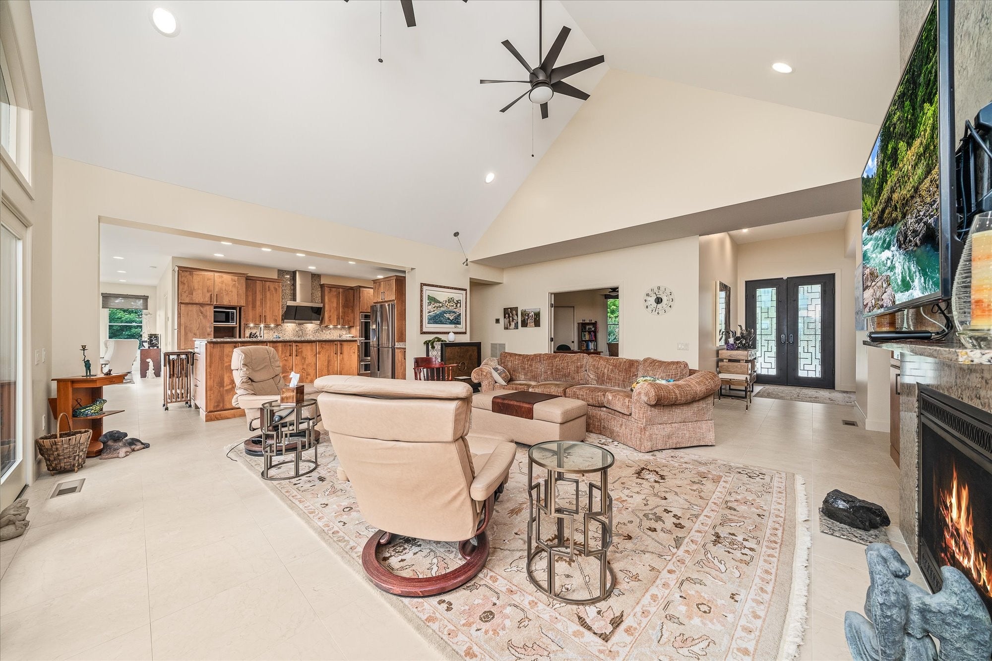 Crossville, Tennessee, 38558, United States, 4 Bedrooms Bedrooms, ,4 BathroomsBathrooms,Residential,Active,1968432