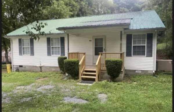 443 N MURRAY ST, GAINESBORO, TN 38562 - Image 1