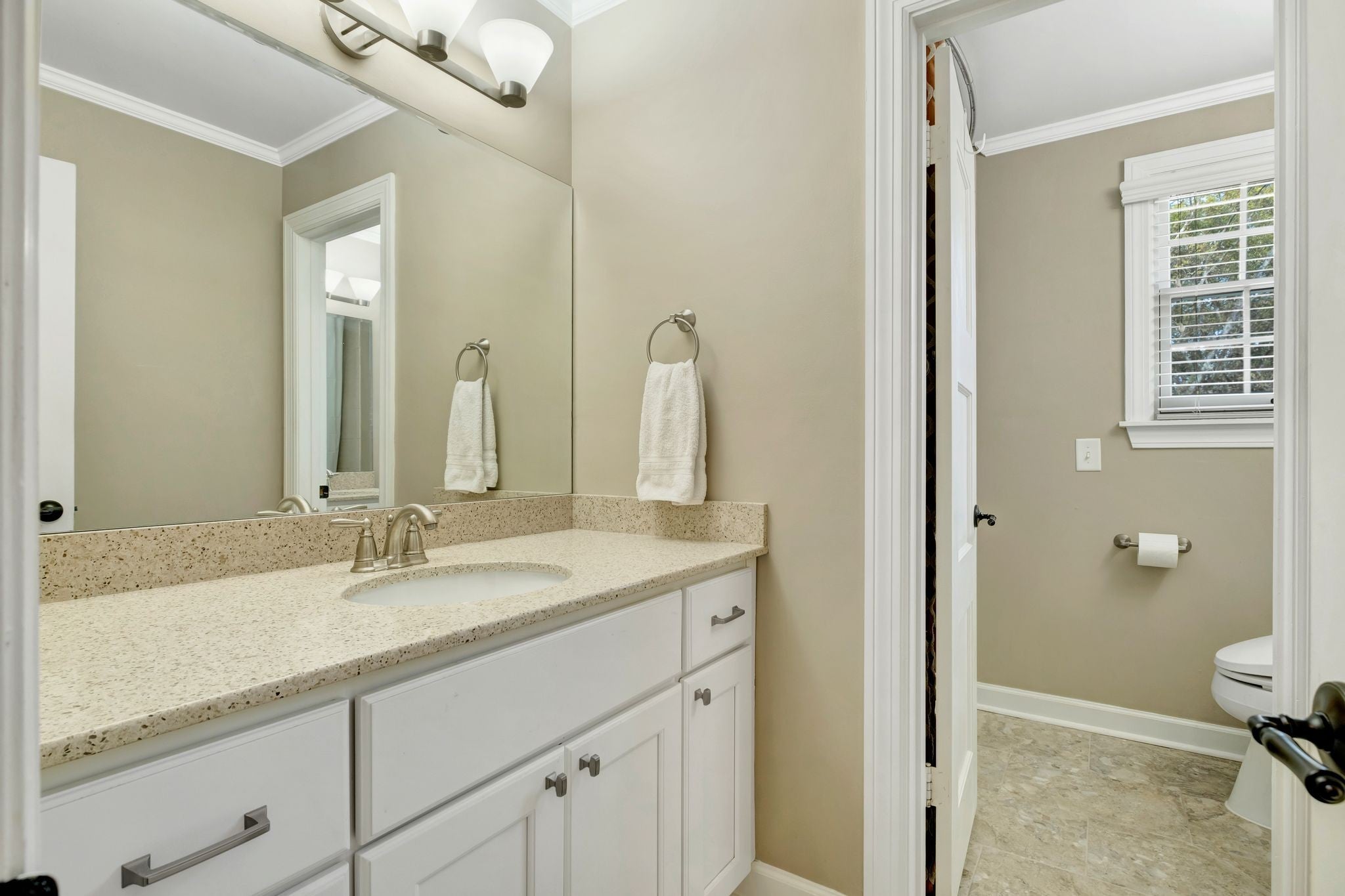 Nashville, Tennessee, 37221, United States, 4 Bedrooms Bedrooms, ,3 BathroomsBathrooms,Residential,Active,1967104