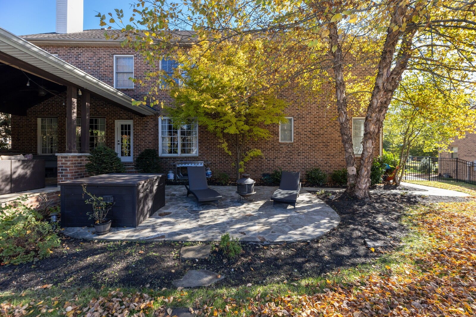 Brentwood, Tennessee, 37027, United States, 5 Bedrooms Bedrooms, ,4 BathroomsBathrooms,Residential,Active,2006880