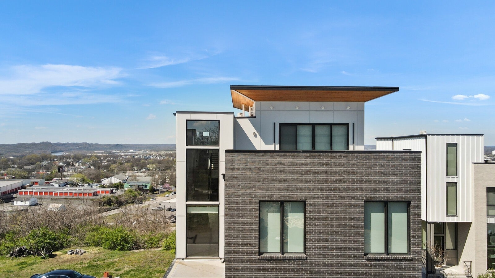 Nashville, Tennessee, 37209, United States, 4 Bedrooms Bedrooms, ,5 BathroomsBathrooms,Residential,Active,1888976