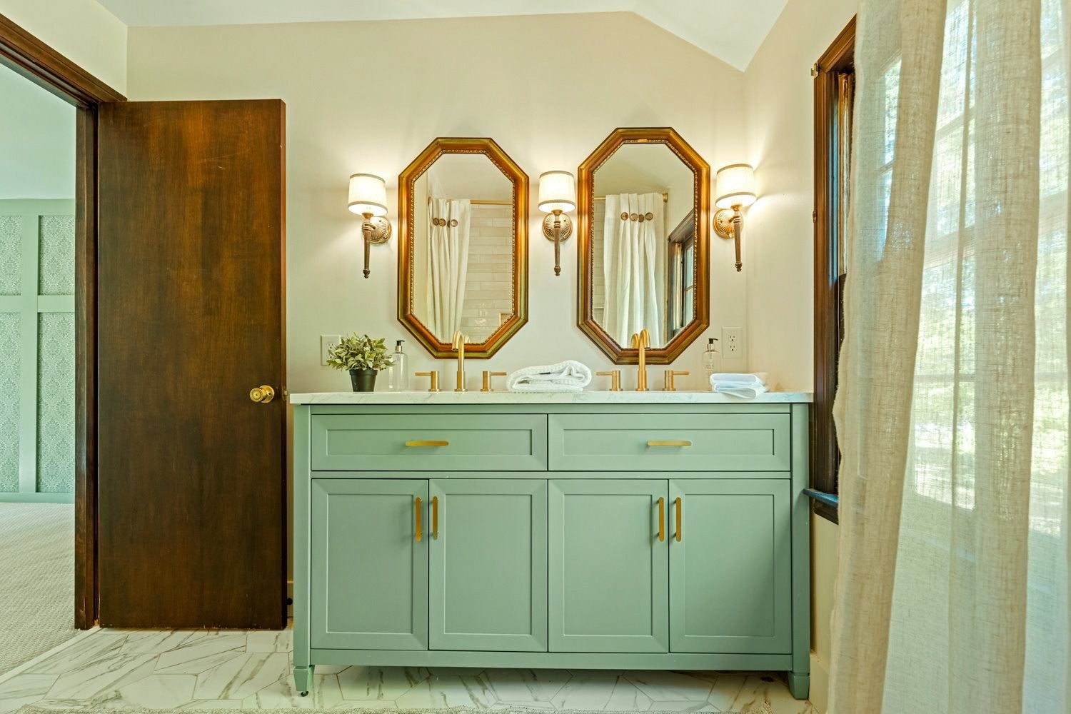 Columbia, Tennessee, 38401, United States, 4 Bedrooms Bedrooms, ,3 BathroomsBathrooms,Residential,Active,2007952