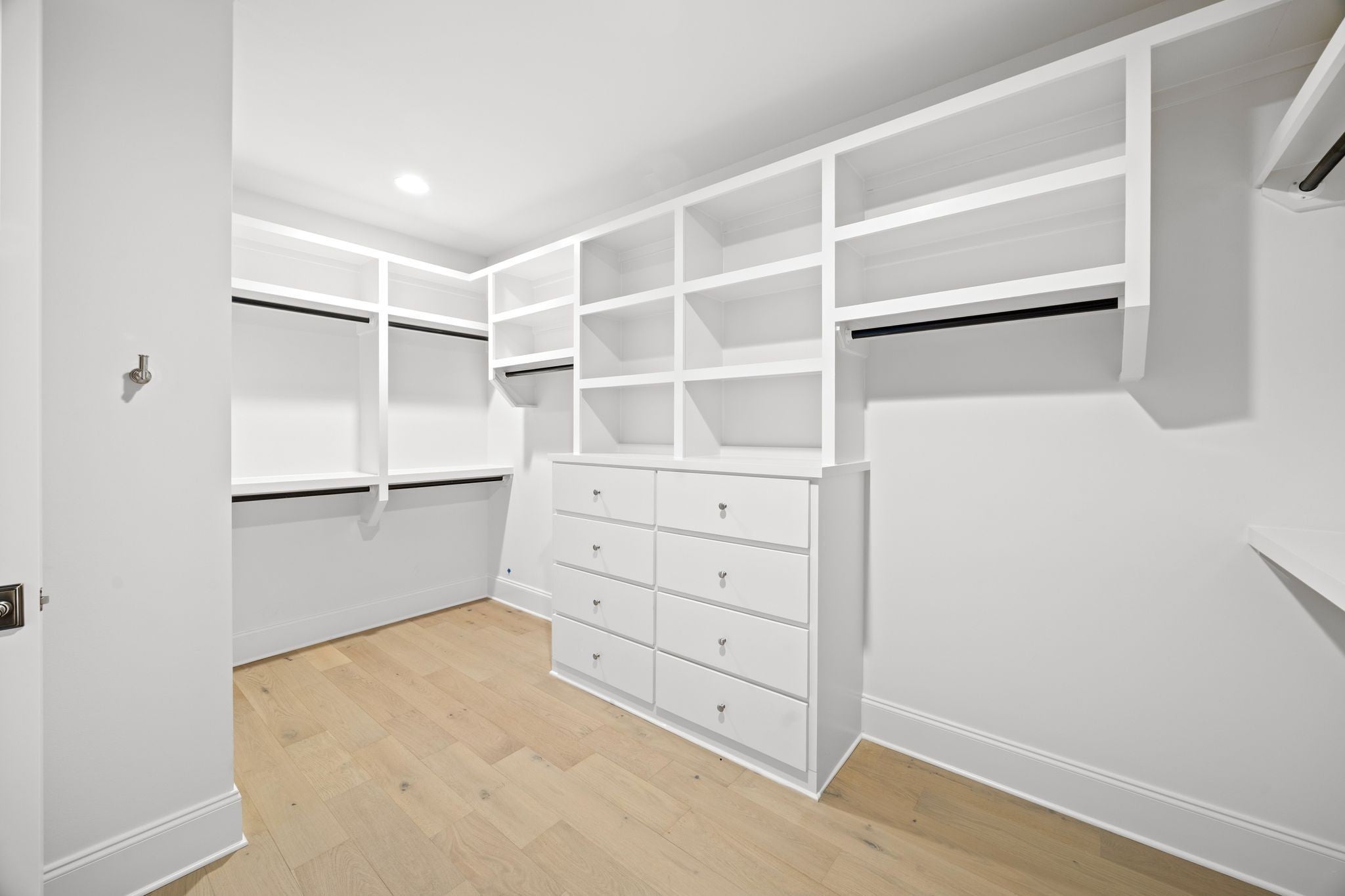 Brentwood, Tennessee, 37027, United States, 5 Bedrooms Bedrooms, ,5 BathroomsBathrooms,Residential,Active,1992550