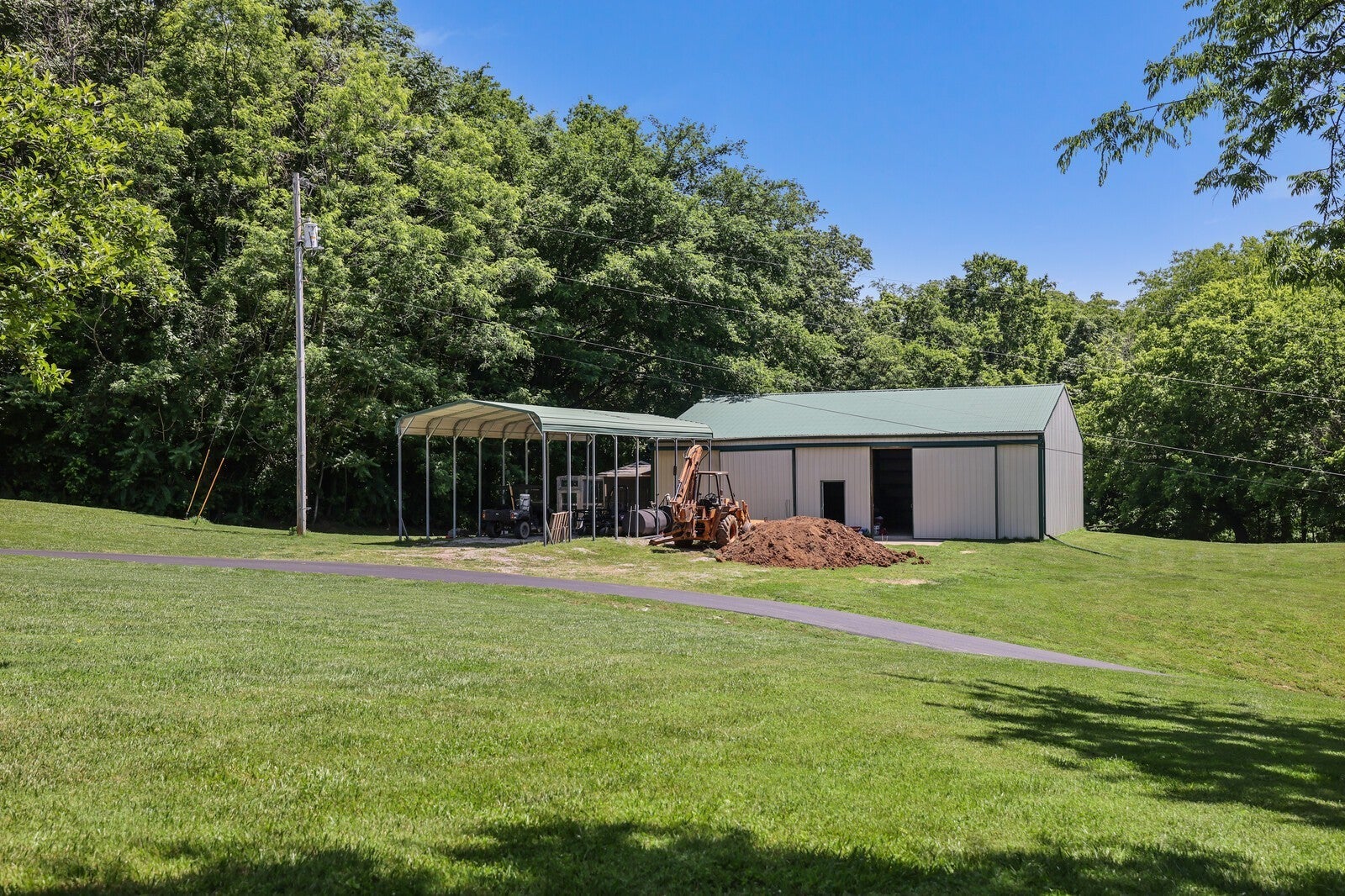 Culleoka, Tennessee, 38451, United States, 3 Bedrooms Bedrooms, ,5 BathroomsBathrooms,Residential,Active,2007337