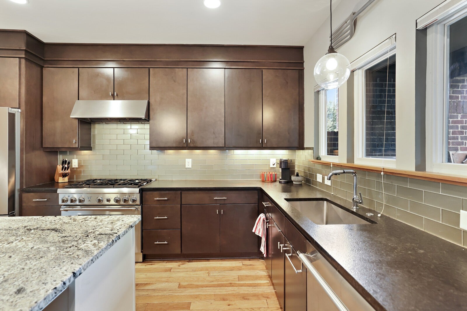 Nashville, Tennessee, 37206, United States, 4 Bedrooms Bedrooms, ,3 BathroomsBathrooms,Residential,Active,1969649