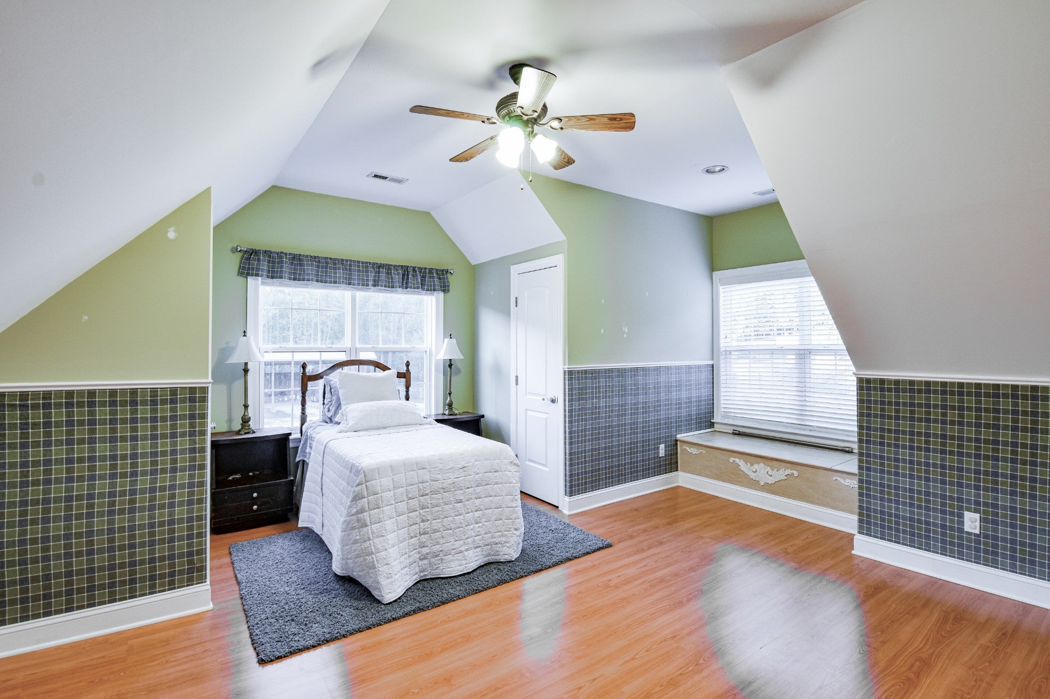 Hohenwald, Tennessee, 38462, United States, 6 Bedrooms Bedrooms, ,3 BathroomsBathrooms,Residential,Active,1964507