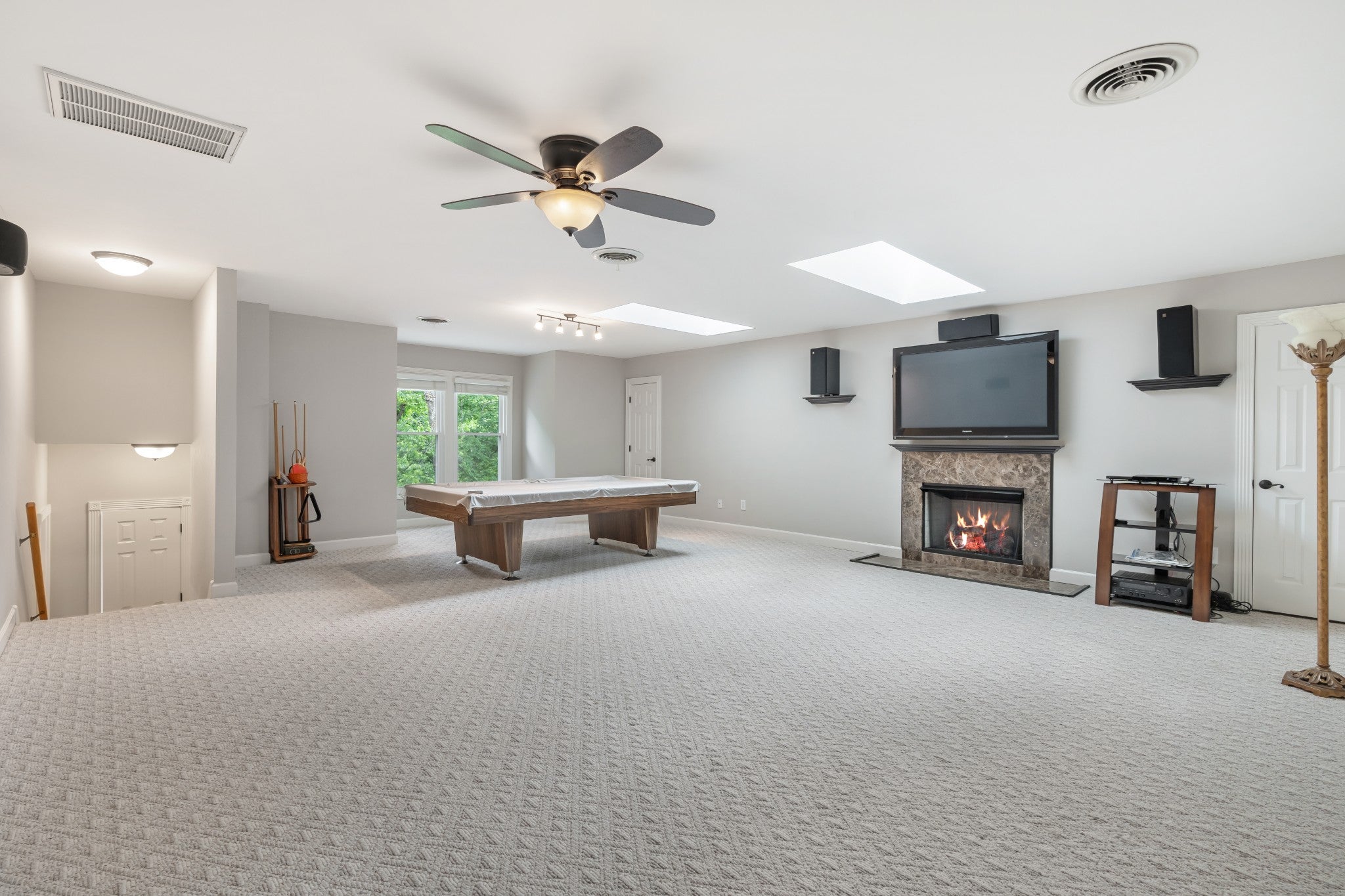 Gallatin, Tennessee, 37066, United States, 4 Bedrooms Bedrooms, ,5 BathroomsBathrooms,Residential,Active,1834473