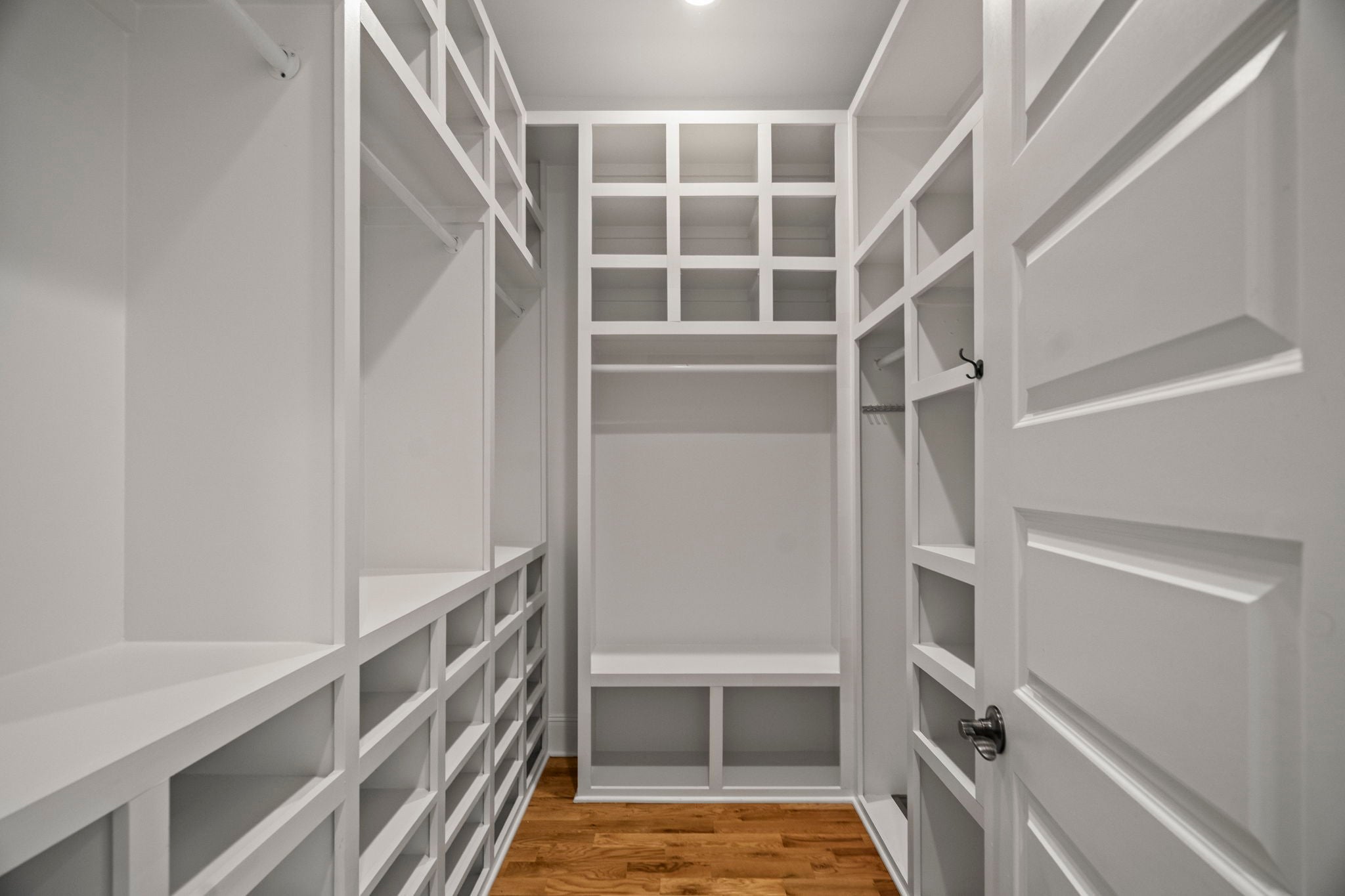 Cross Plains, Tennessee, 37049, United States, 5 Bedrooms Bedrooms, ,6 BathroomsBathrooms,Residential,Active,1919379