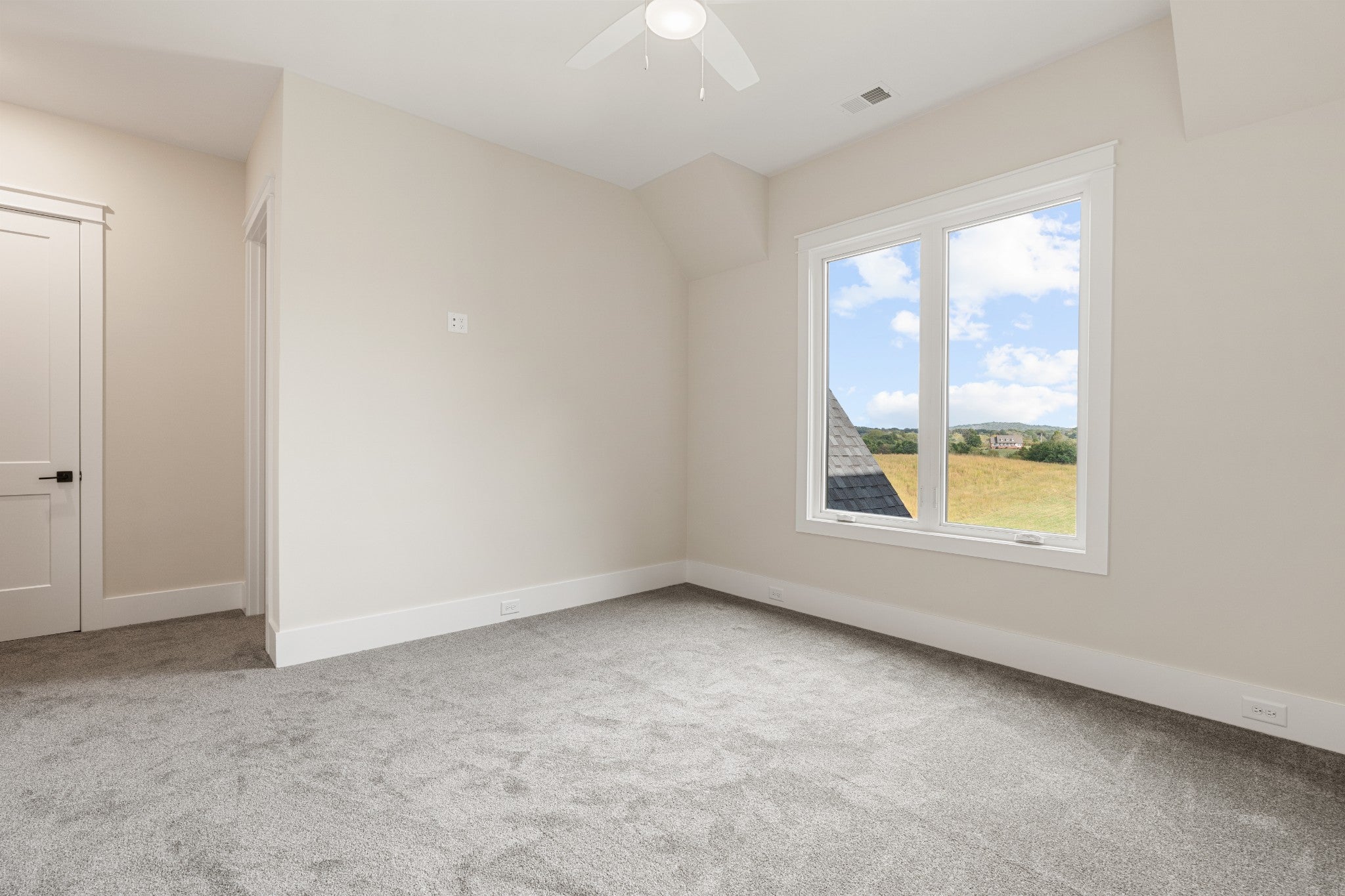 Lebanon, Tennessee, 37090, United States, 5 Bedrooms Bedrooms, ,7 BathroomsBathrooms,Residential,Active,1927656