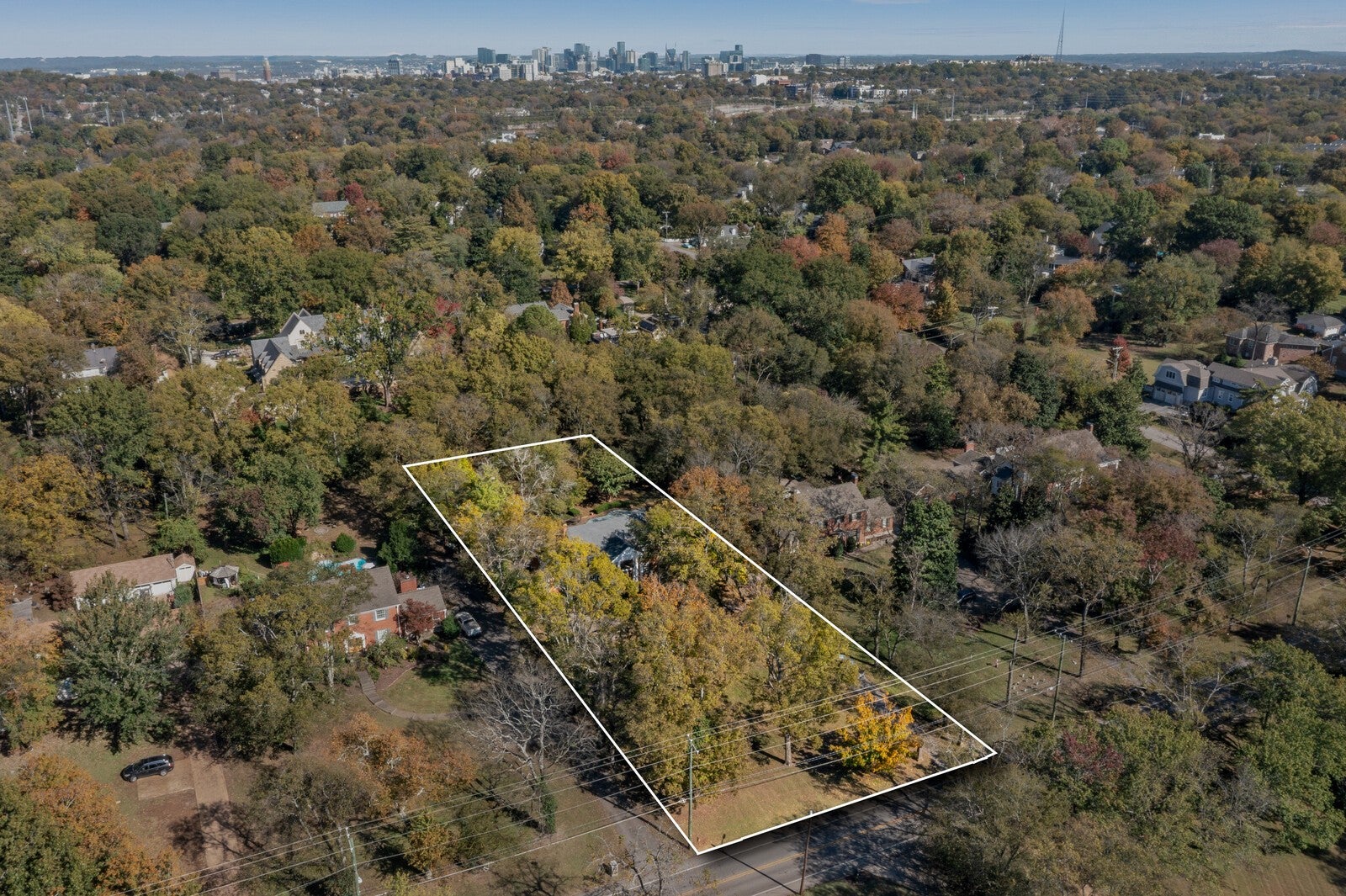 Nashville, Tennessee, 37215, United States, 4 Bedrooms Bedrooms, ,3 BathroomsBathrooms,Residential,Active,1997588