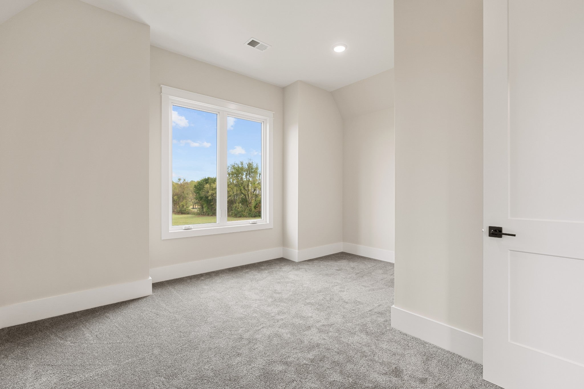 Lebanon, Tennessee, 37090, United States, 5 Bedrooms Bedrooms, ,7 BathroomsBathrooms,Residential,Active,1927656