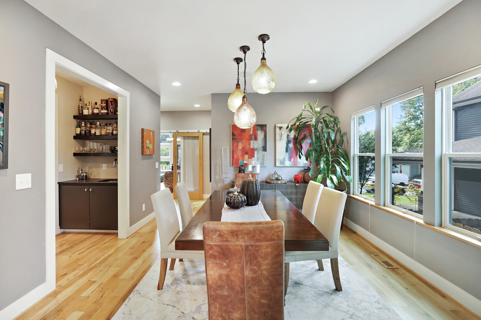 Nashville, Tennessee, 37206, United States, 4 Bedrooms Bedrooms, ,3 BathroomsBathrooms,Residential,Active,1969649