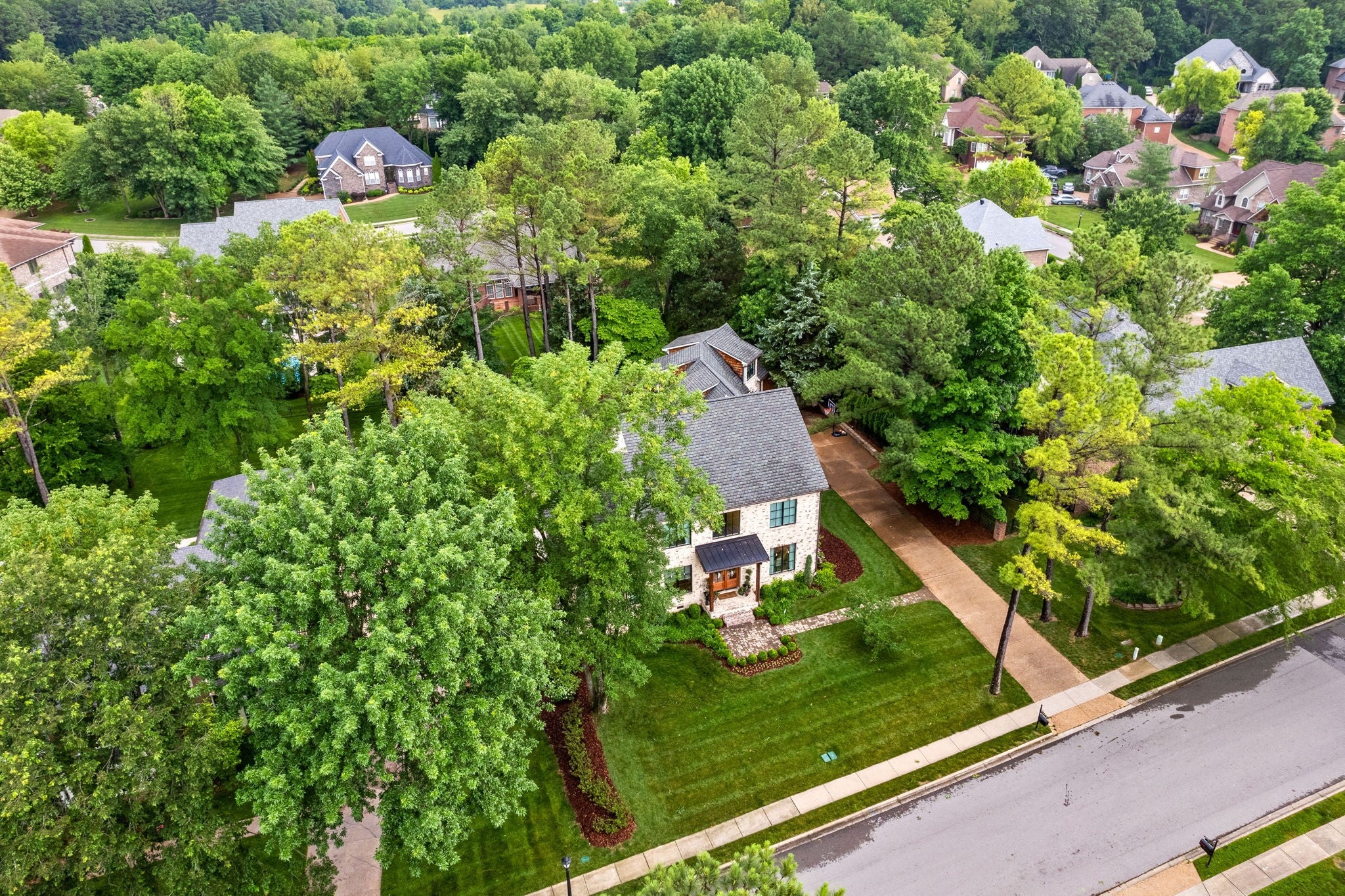 Clarksville, Tennessee, 37043, United States, 7 Bedrooms Bedrooms, ,4 BathroomsBathrooms,Residential,Active,1994960