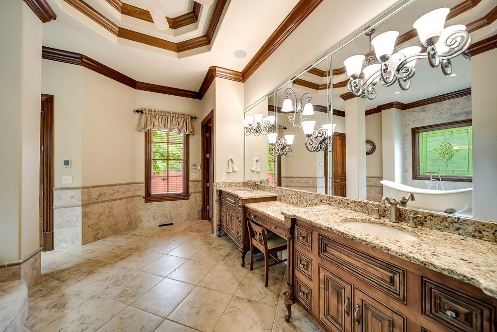 Hendersonville, Tennessee, 37075, United States, 4 Bedrooms Bedrooms, ,4 BathroomsBathrooms,Residential,Active,1936380