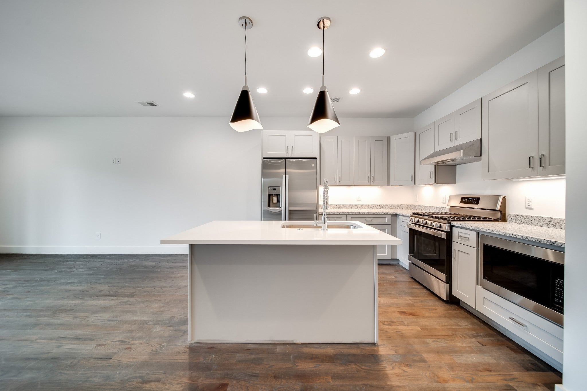 Nashville, Tennessee, 37207, United States, ,Residential,Active,1907970